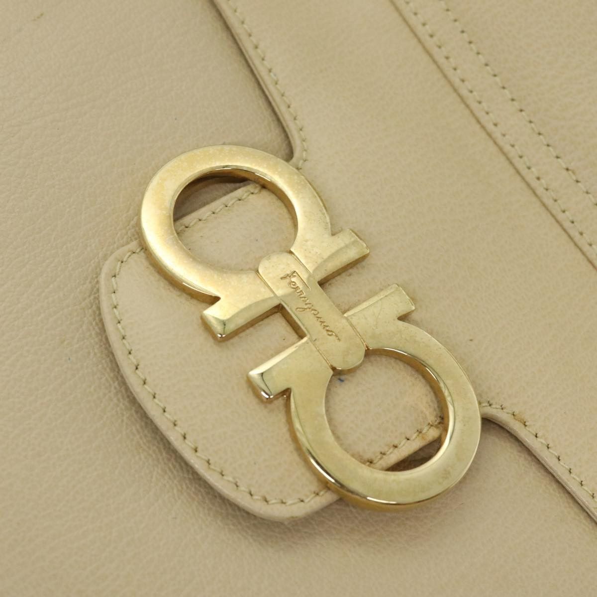 Salvatore Ferragamo Salvatore Ferragamo Gancini Shoulder Bag Leather Size ONE SIZE - 12 Thumbnail