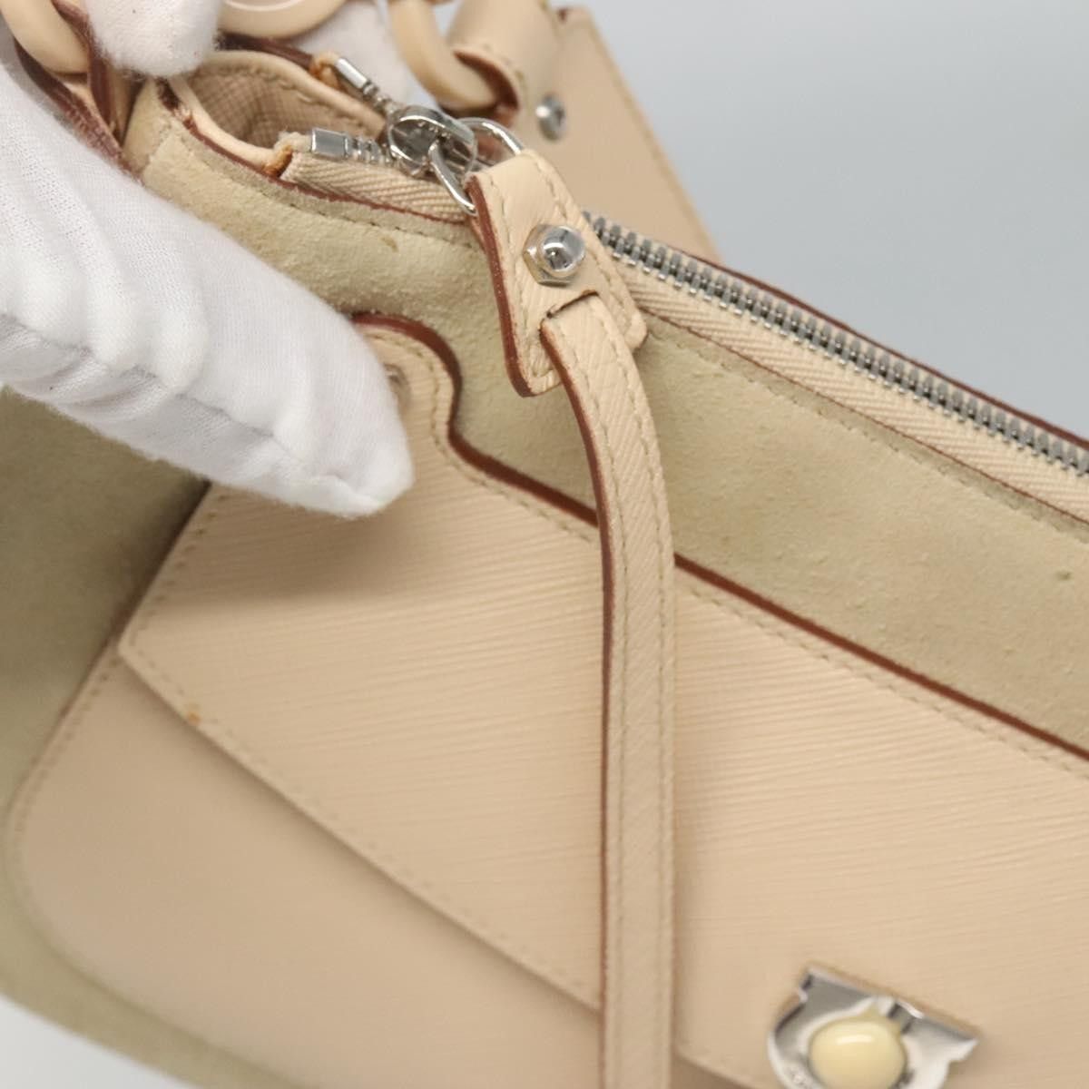 Salvatore Ferragamo Salvatore Ferragamo Gancini Shoulder Bag Suede Size ONE SIZE - 15 Thumbnail