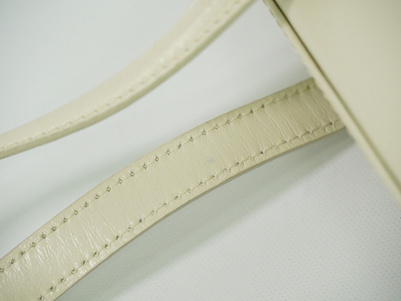 Loewe Loewe Anagram handbag Leather Size ONE SIZE - 13 Thumbnail