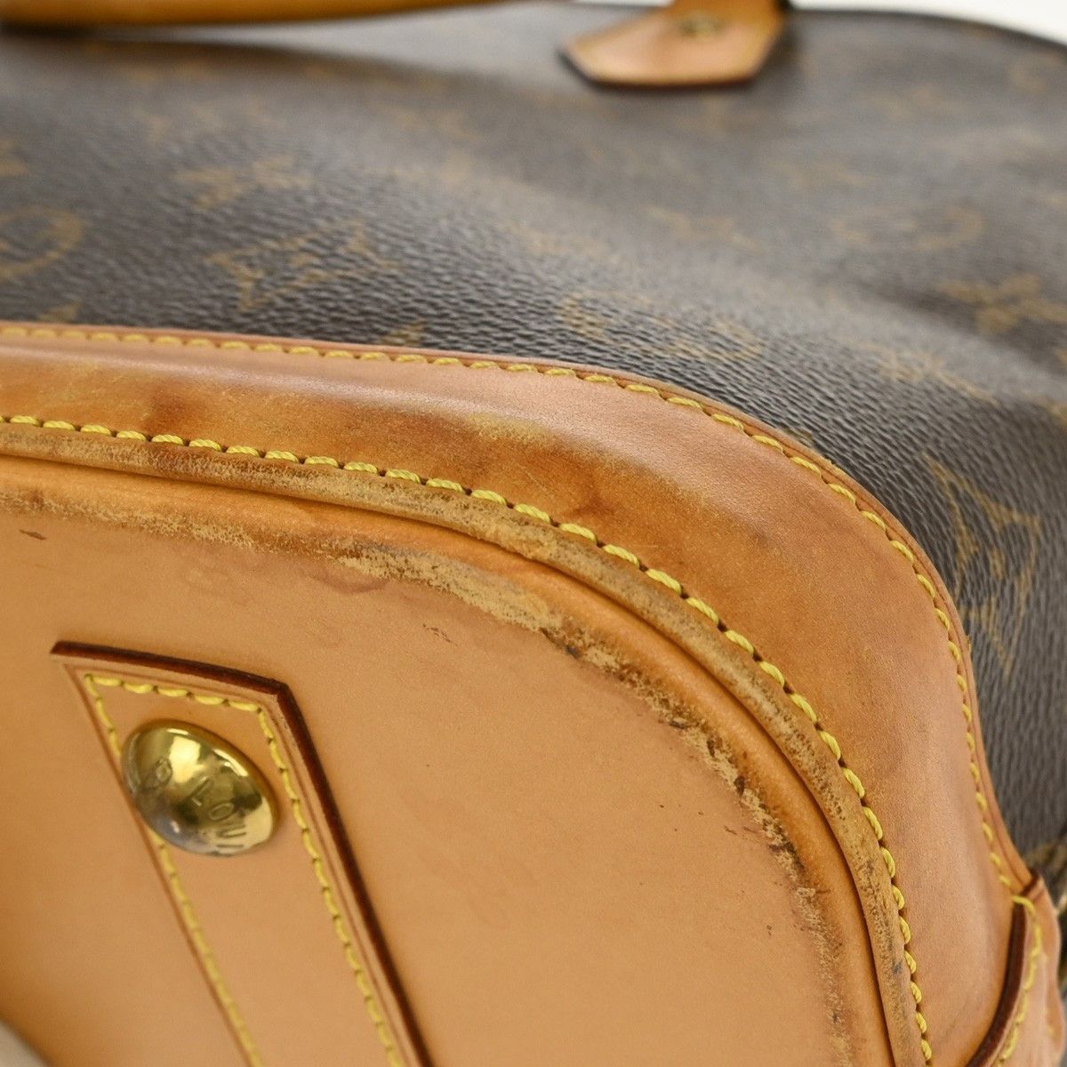 Louis Vuitton Louis Vuitton Alma Handbag Monogram Canvas Size ONE SIZE - 7 Thumbnail