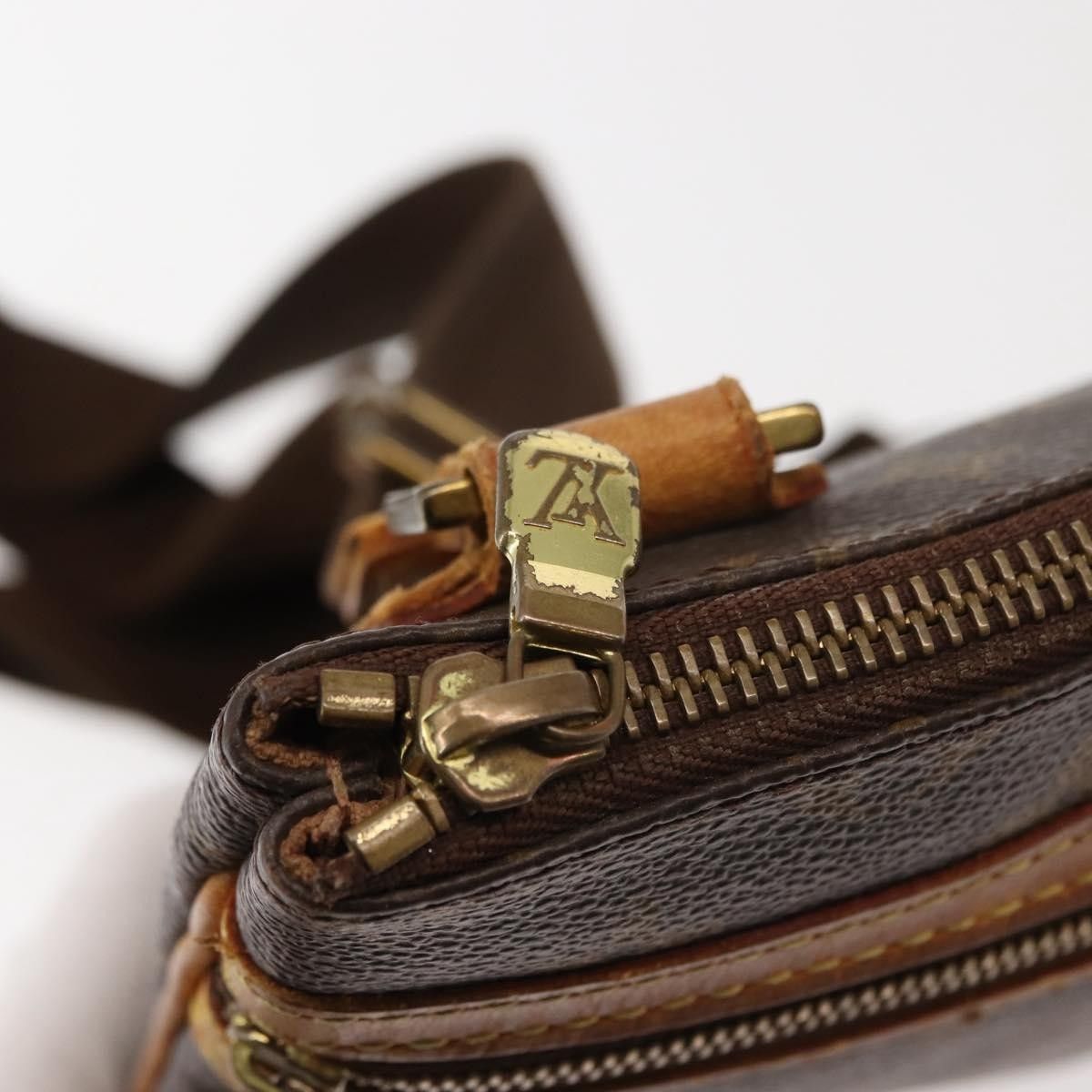 Louis Vuitton Louis Vuitton Bosphore Pochette Monogram Canvas Size ONE SIZE - 13 Thumbnail