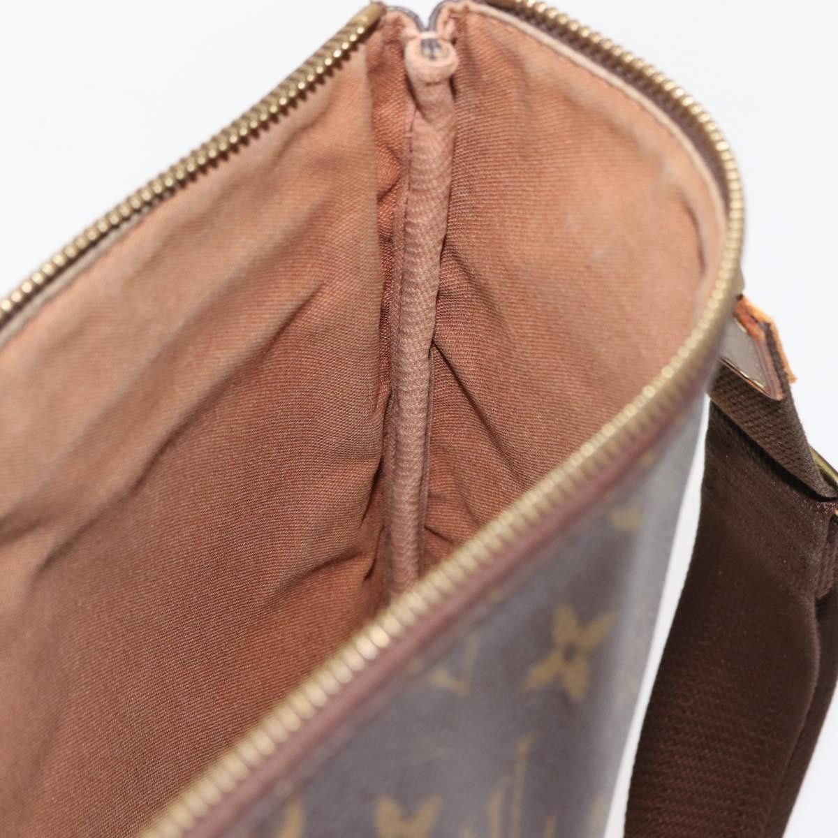 Louis Vuitton Louis Vuitton Bosphore Pochette Monogram Canvas Size ONE SIZE - 23 Thumbnail