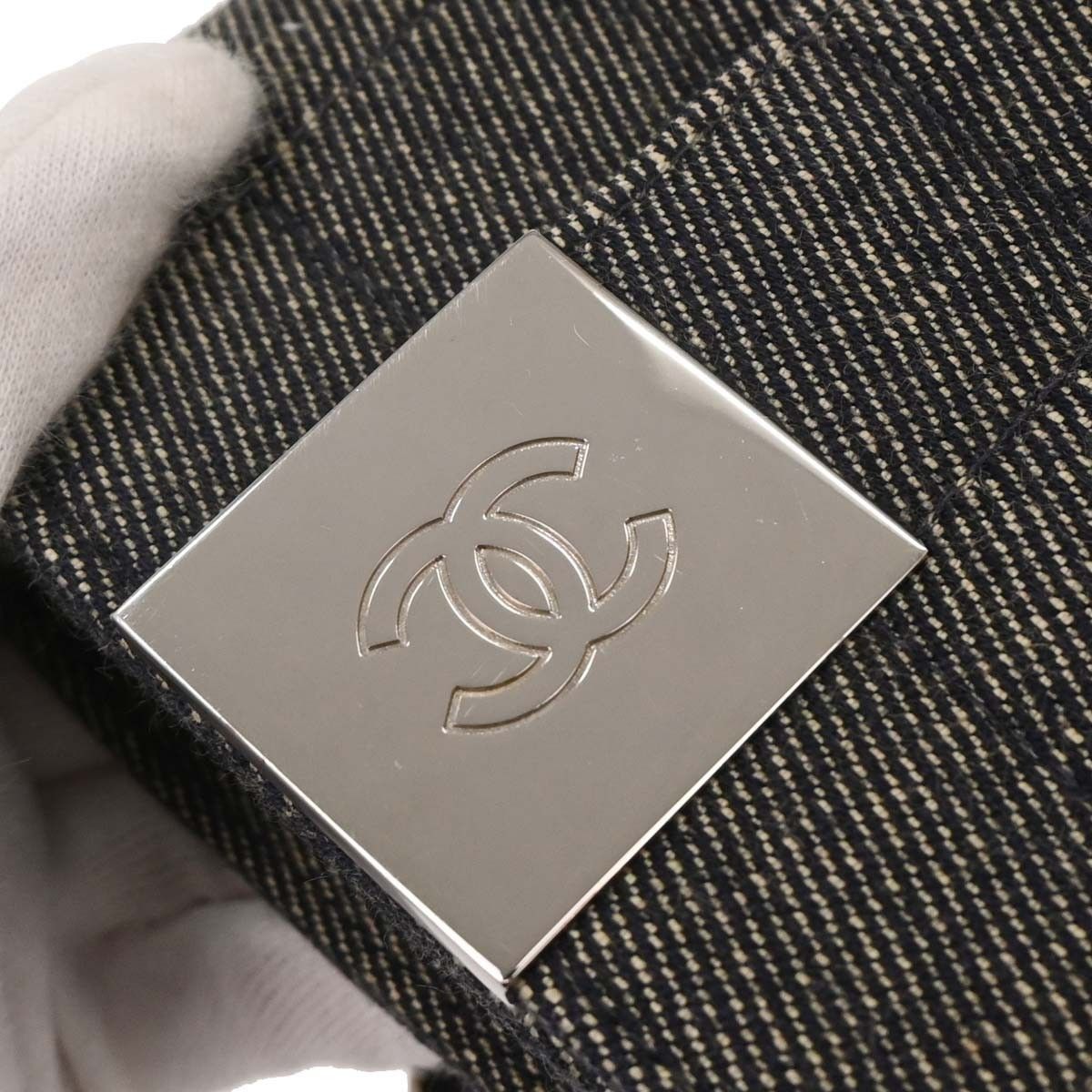 Chanel Chanel Chocolate Bar Flap Bag Quilted Denim Size ONE SIZE - 8 Thumbnail