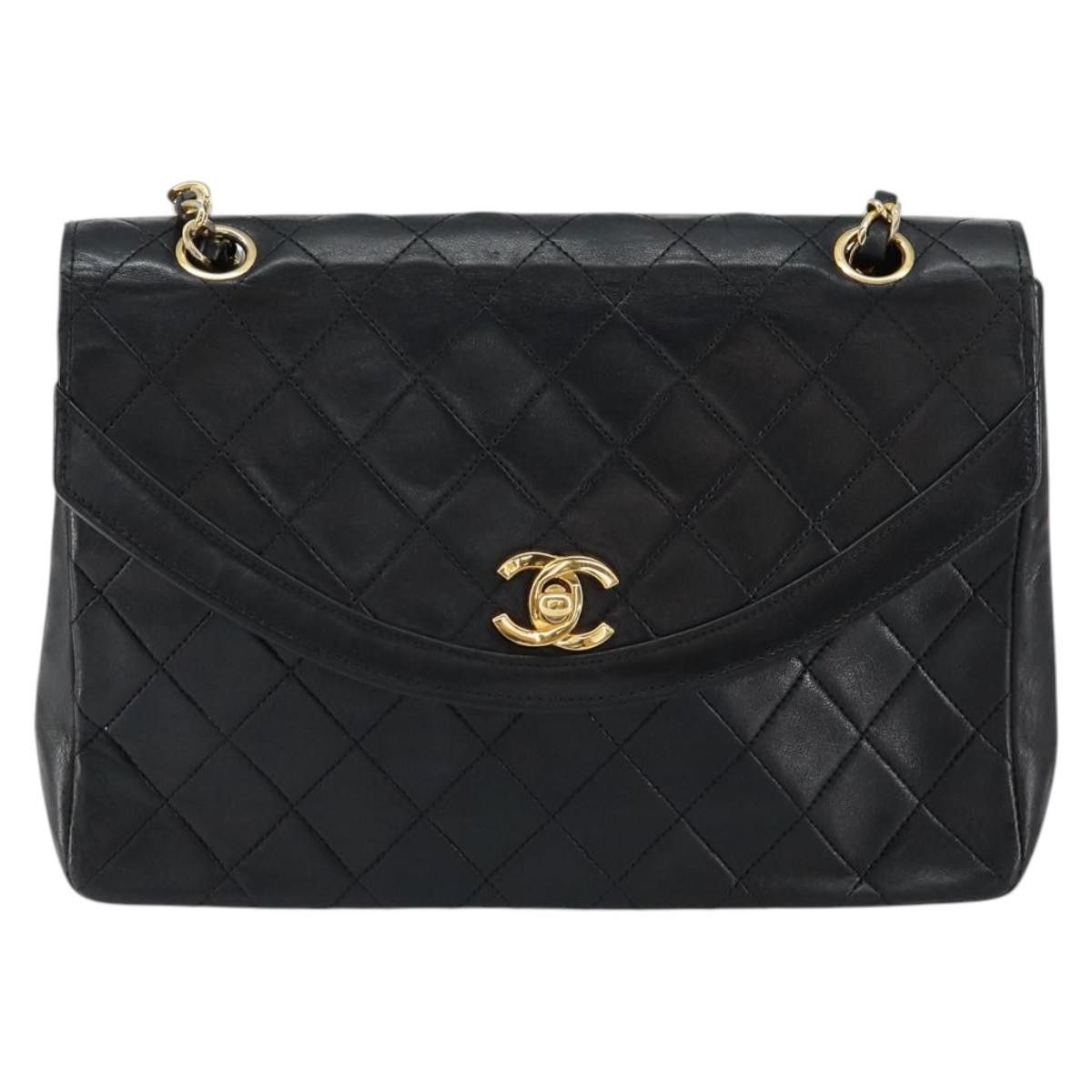 Chanel Chanel Vintage Round Flap Bag Quilted Lambskin Size ONE SIZE - 20 Thumbnail