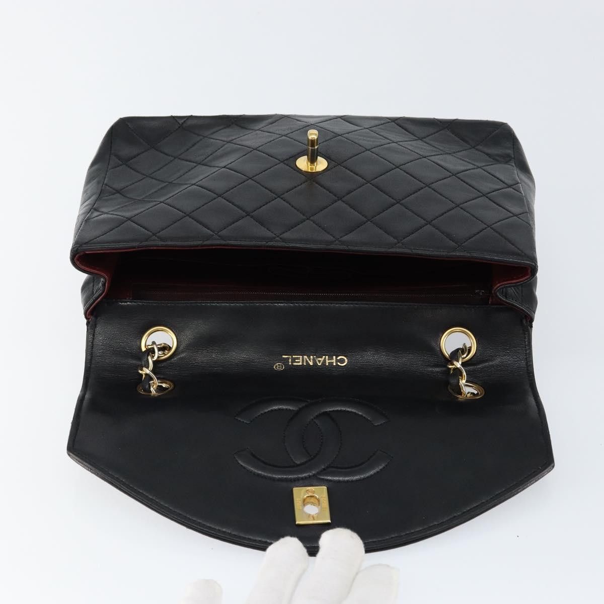 Chanel Chanel Vintage Round Flap Bag Quilted Lambskin Size ONE SIZE - 15 Thumbnail