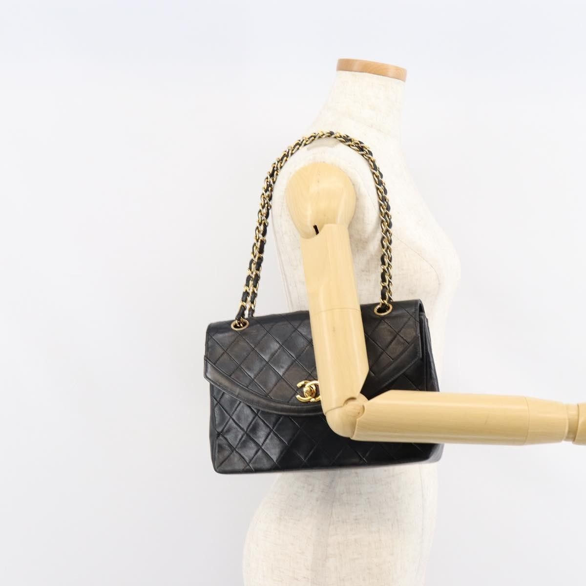 Chanel Chanel Vintage Round Flap Bag Quilted Lambskin Size ONE SIZE - 14 Thumbnail
