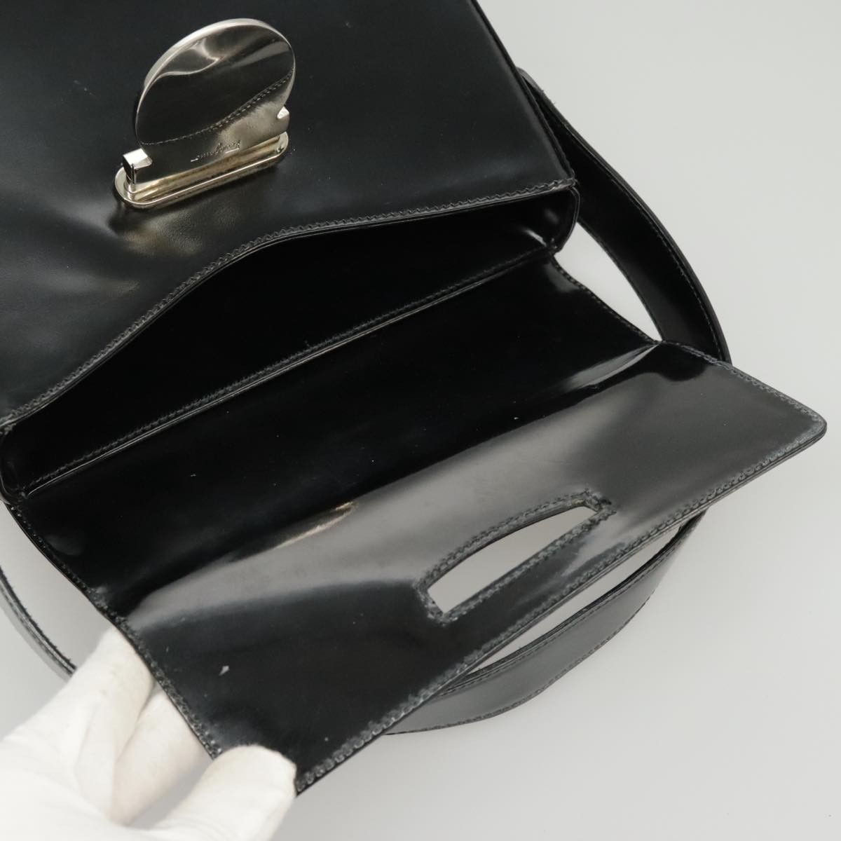 Salvatore Ferragamo Salvatore Ferragamo Gancini handbag Leather Size ONE SIZE - 12 Thumbnail
