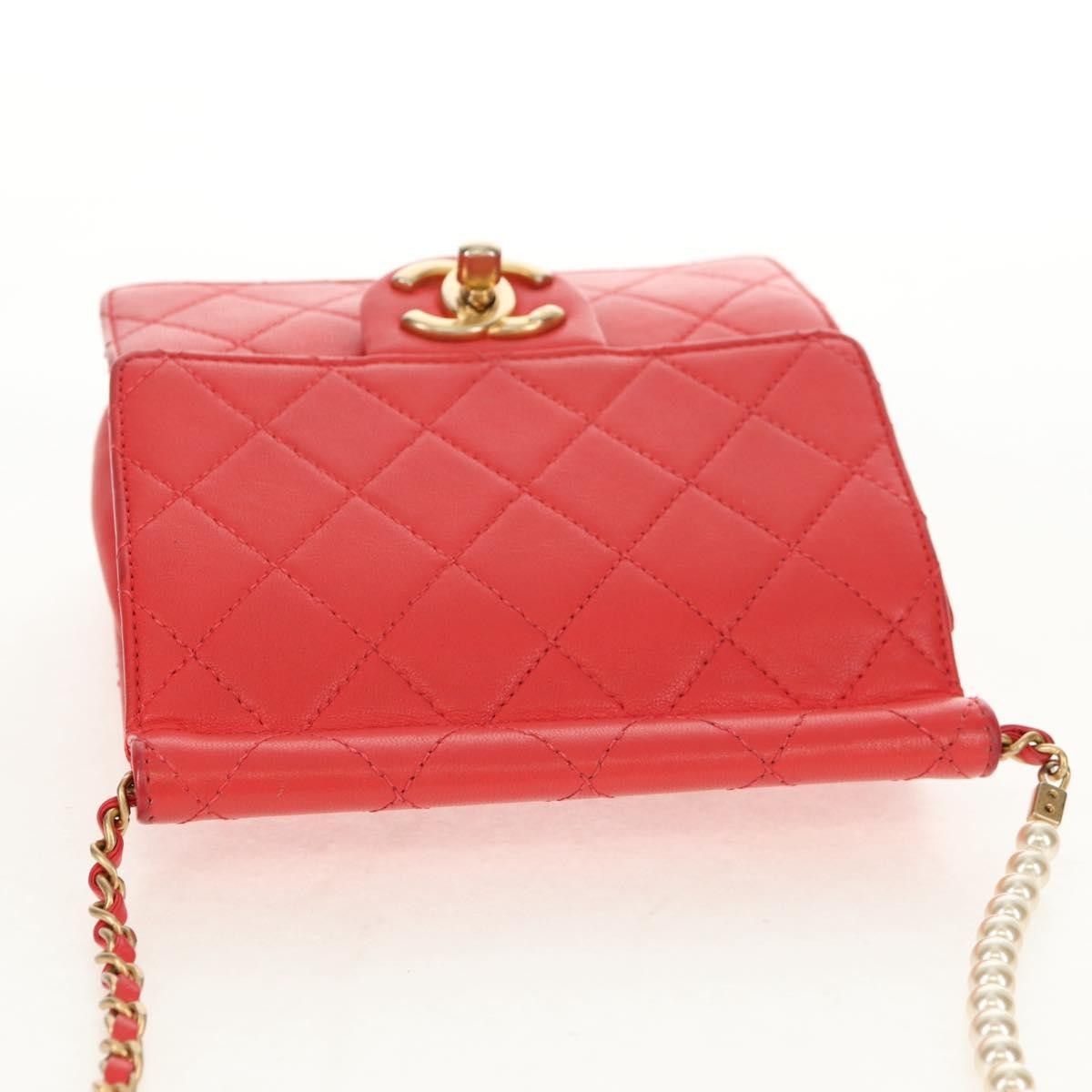 Chanel Chanel Pearl Chain Flap Bag Quilted Lambskin Size ONE SIZE - 21 Thumbnail