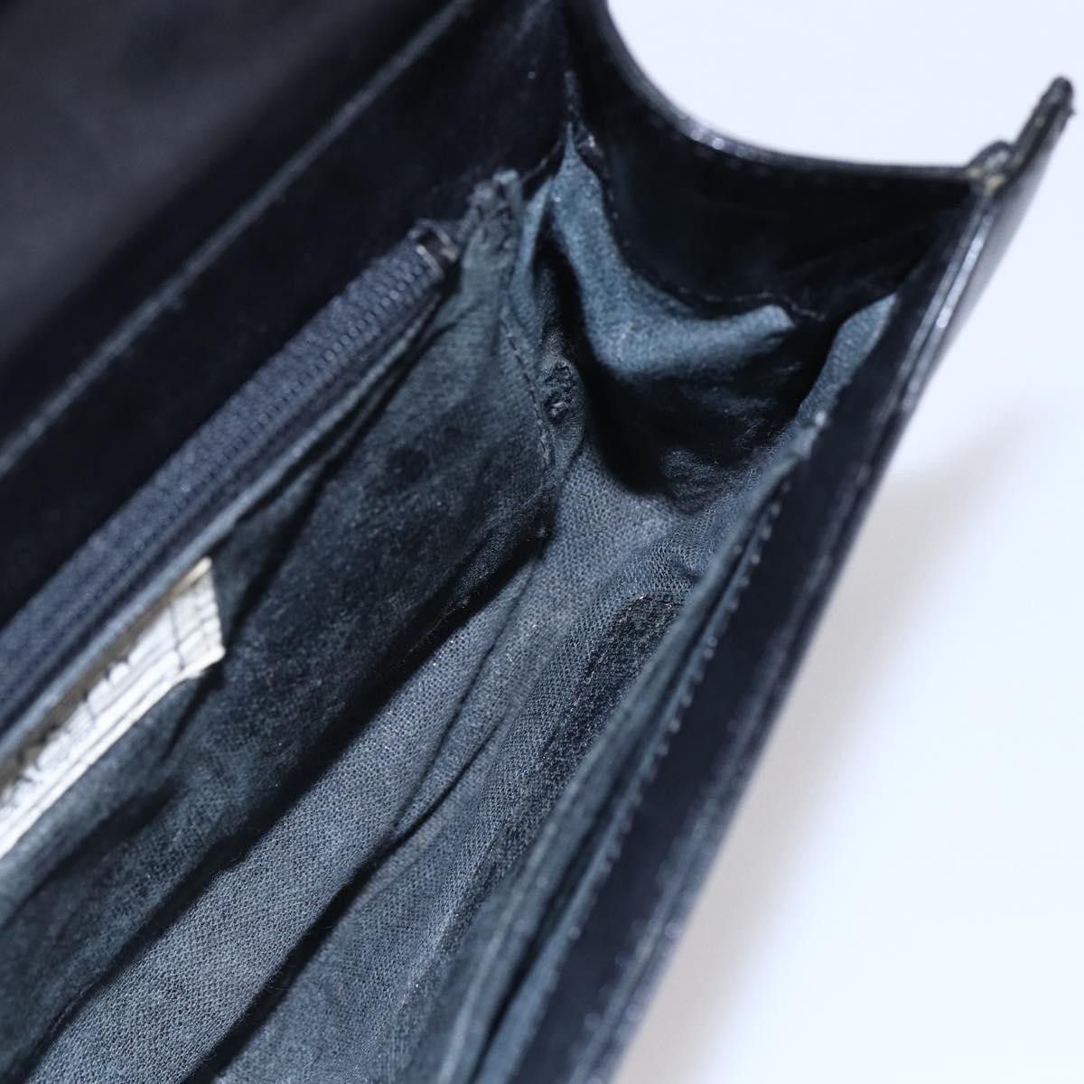 Givenchy Givenchy Vintage 4G handbag Leather Size ONE SIZE - 18 Thumbnail