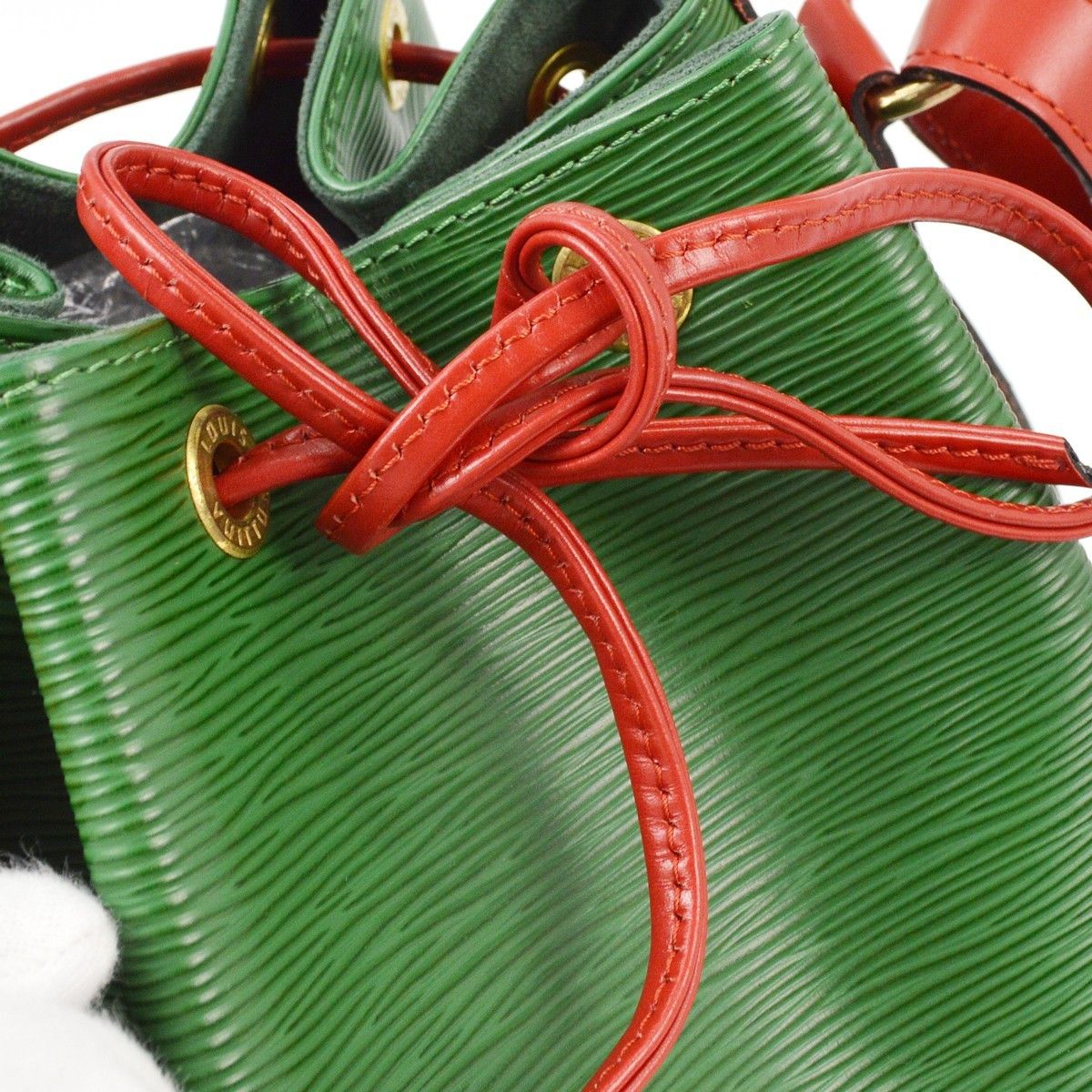 Louis Vuitton Louis Vuitton Bicolor Petit Noe Handbag Epi Leather Size ONE SIZE - 8 Thumbnail