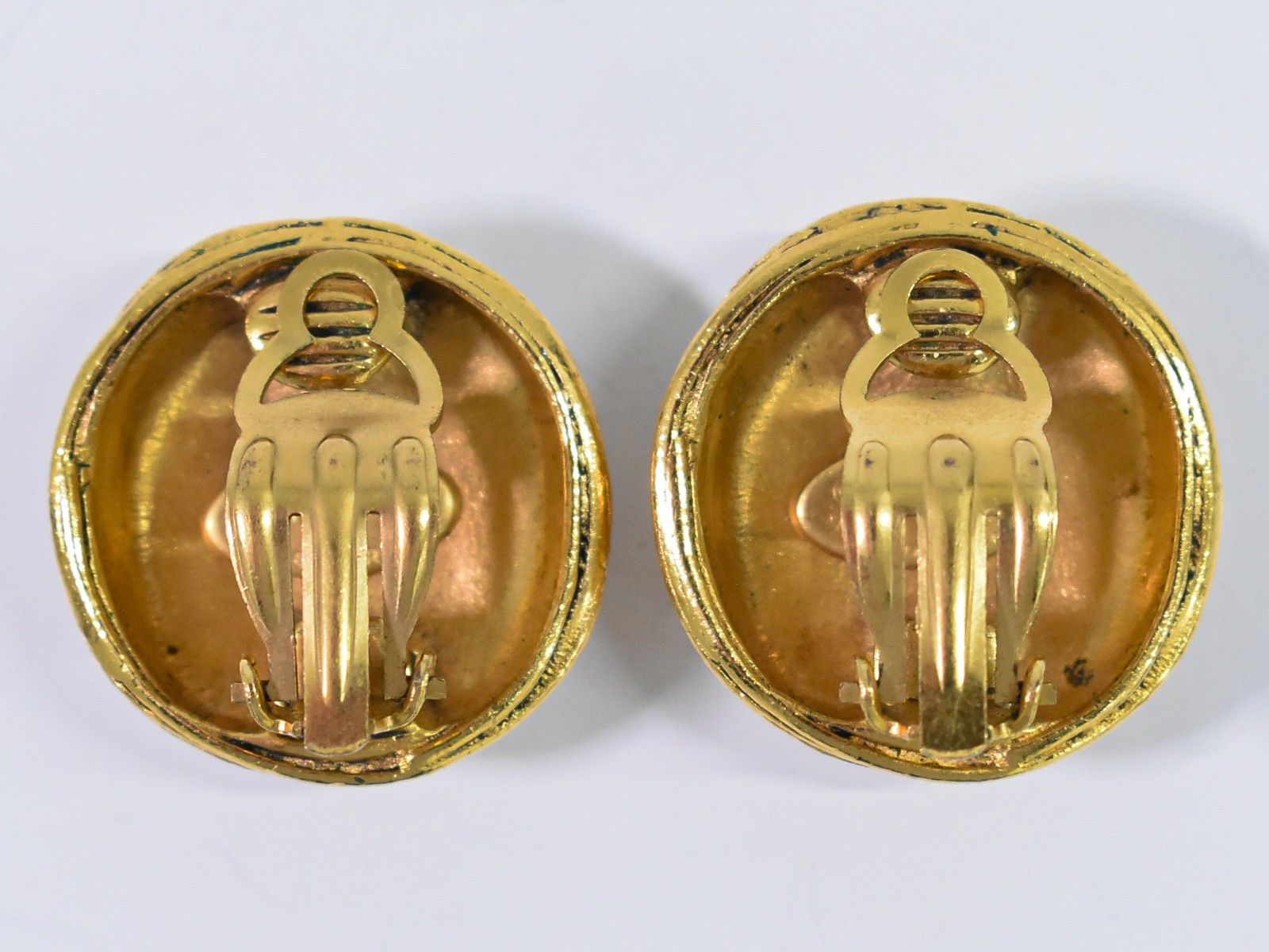 Chanel Chanel Vintage Round CC Clip-On Earring Metal Size ONE SIZE - 2 Thumbnail