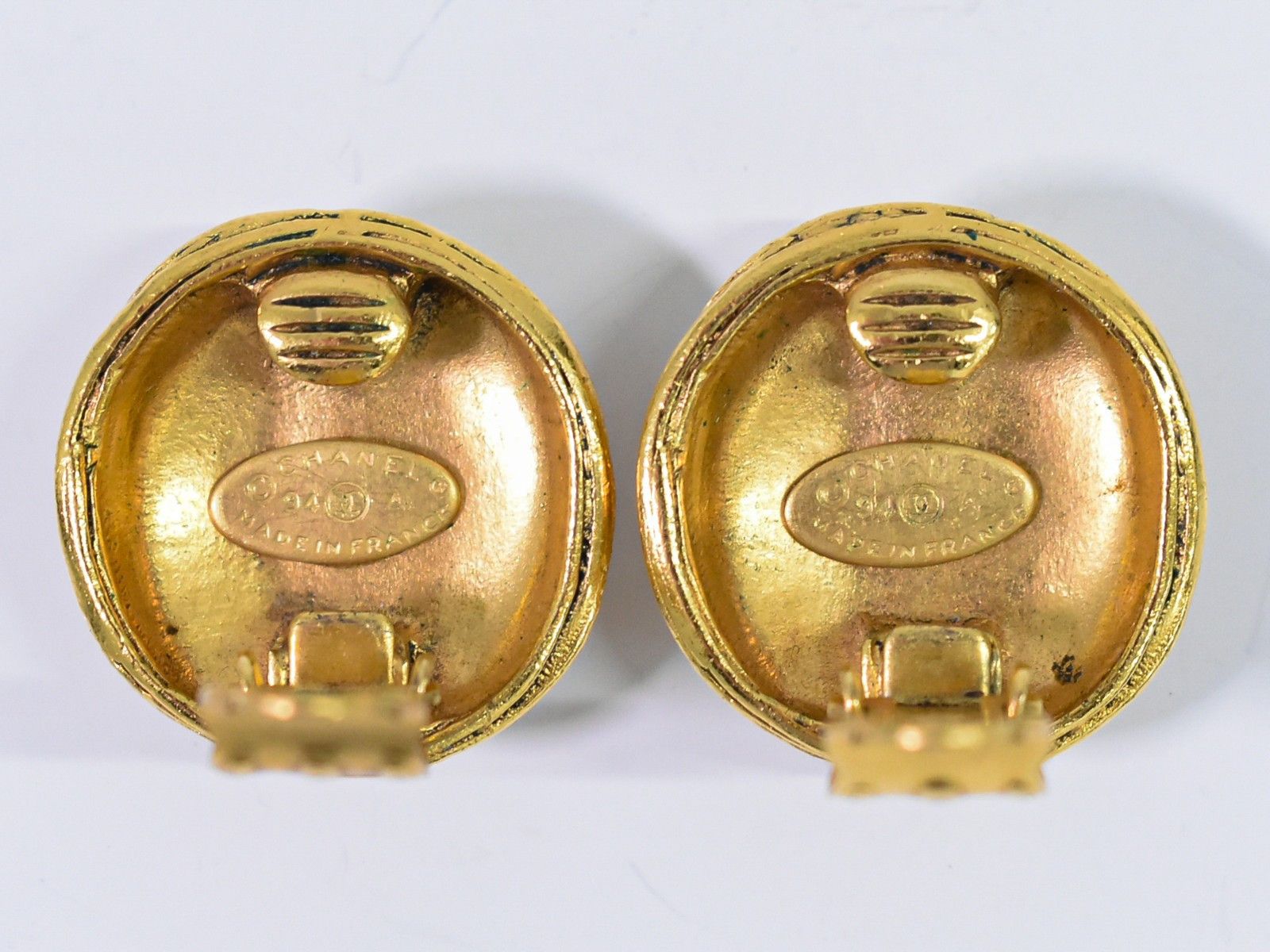 Chanel Chanel Vintage Round CC Clip-On Earring Metal Size ONE SIZE - 4 Thumbnail