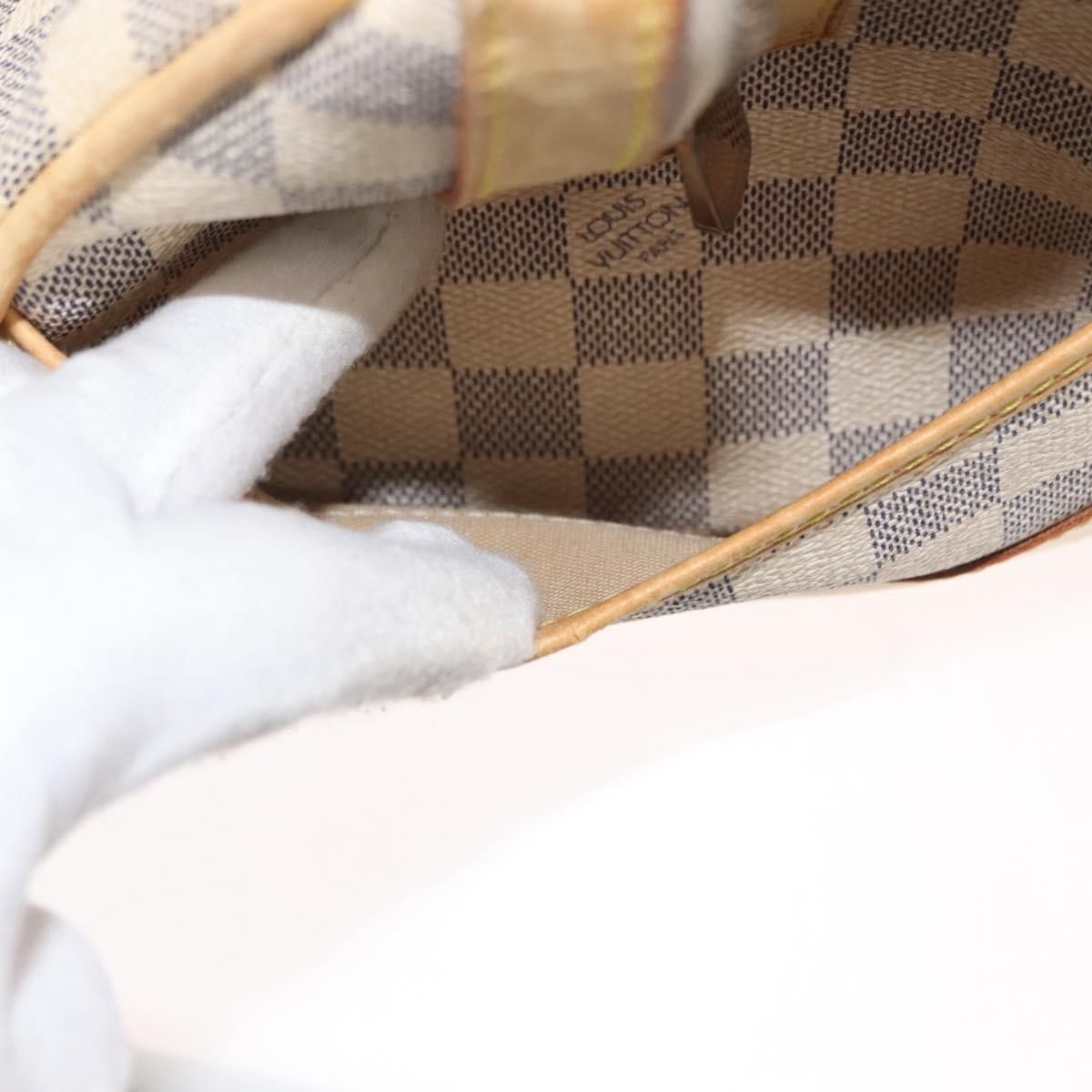 Louis Vuitton Louis Vuitton Berkeley Handbag Damier Size ONE SIZE - 22 Thumbnail