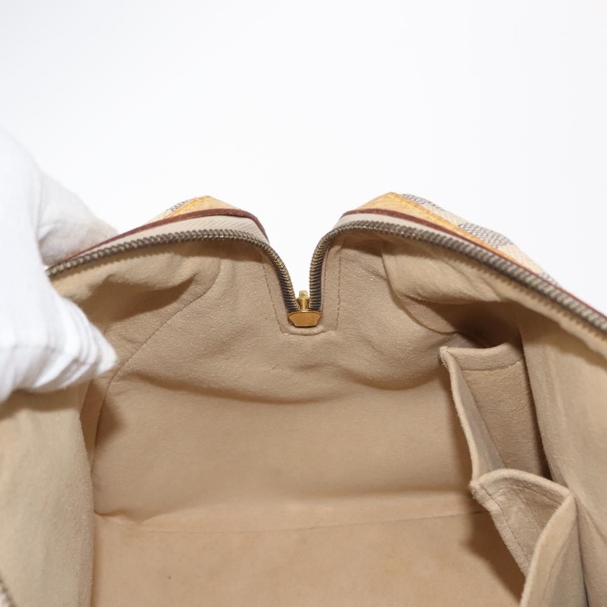 Louis Vuitton Louis Vuitton Berkeley Handbag Damier Size ONE SIZE - 21 Thumbnail