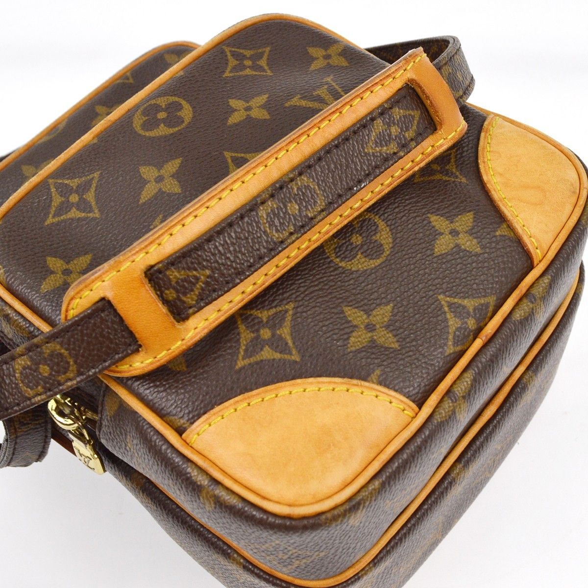 Louis Vuitton Louis Vuitton Amazone Bag Monogram Canvas Size ONE SIZE - 7 Thumbnail