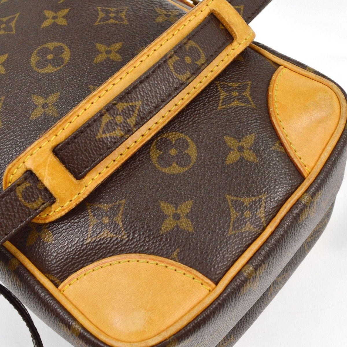 Louis Vuitton Louis Vuitton Amazone Bag Monogram Canvas Size ONE SIZE - 6 Thumbnail