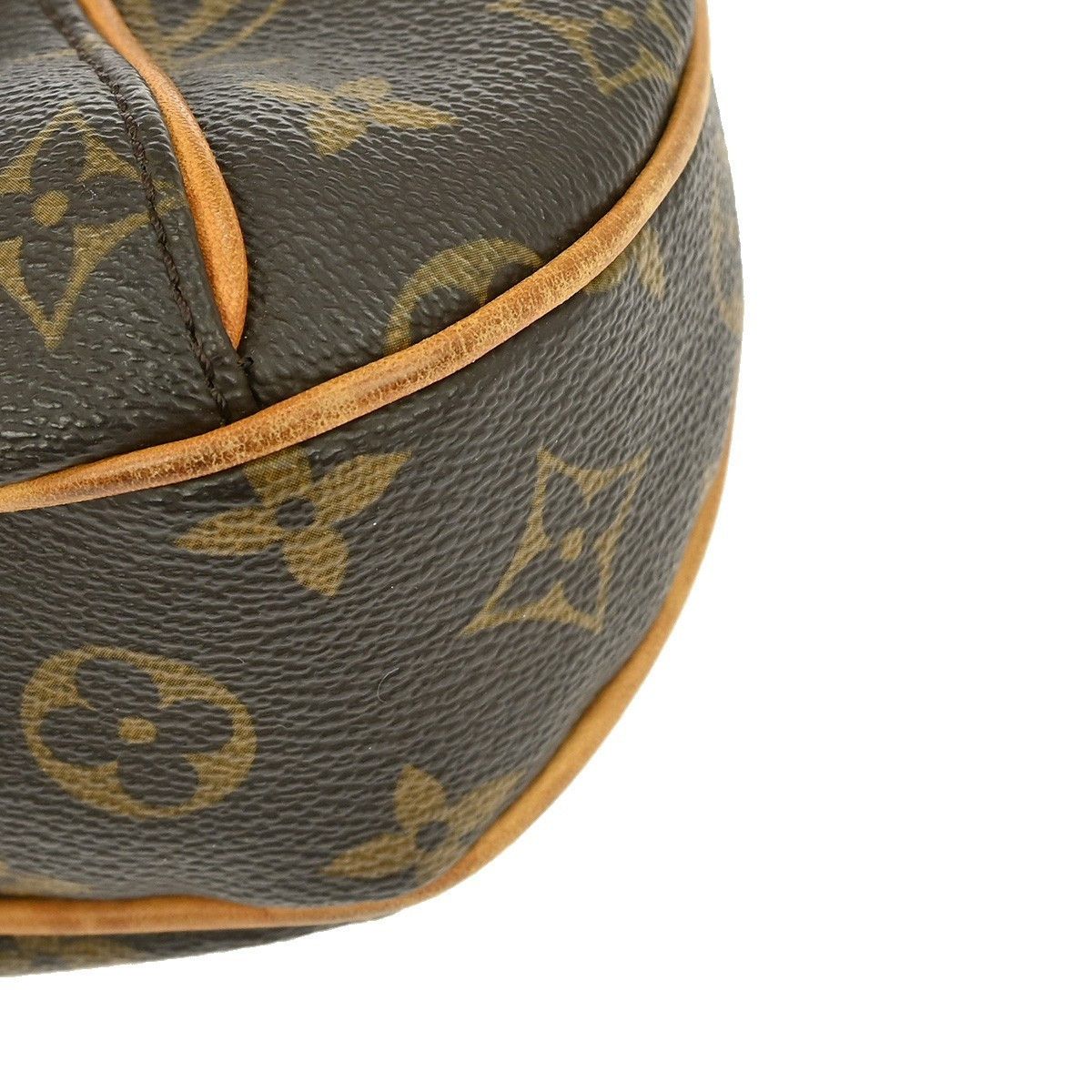 Louis Vuitton Louis Vuitton Thames Handbag Monogram Canvas Size ONE SIZE - 6 Thumbnail
