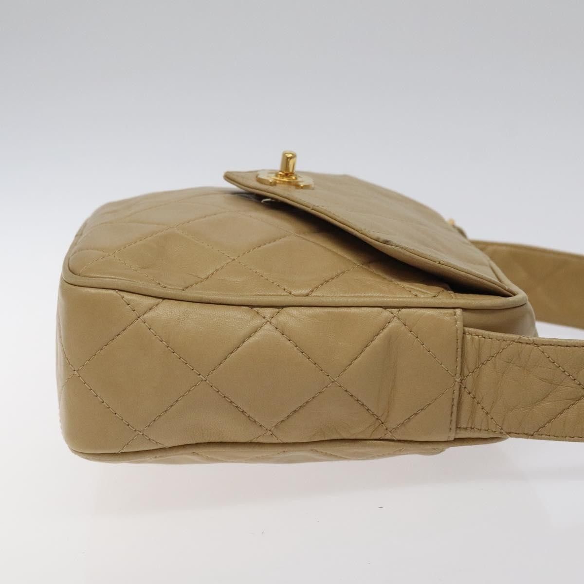 Chanel Chanel Vintage Front Pocket Camera Shoulder Bag Leather Size ONE SIZE - 3 Thumbnail
