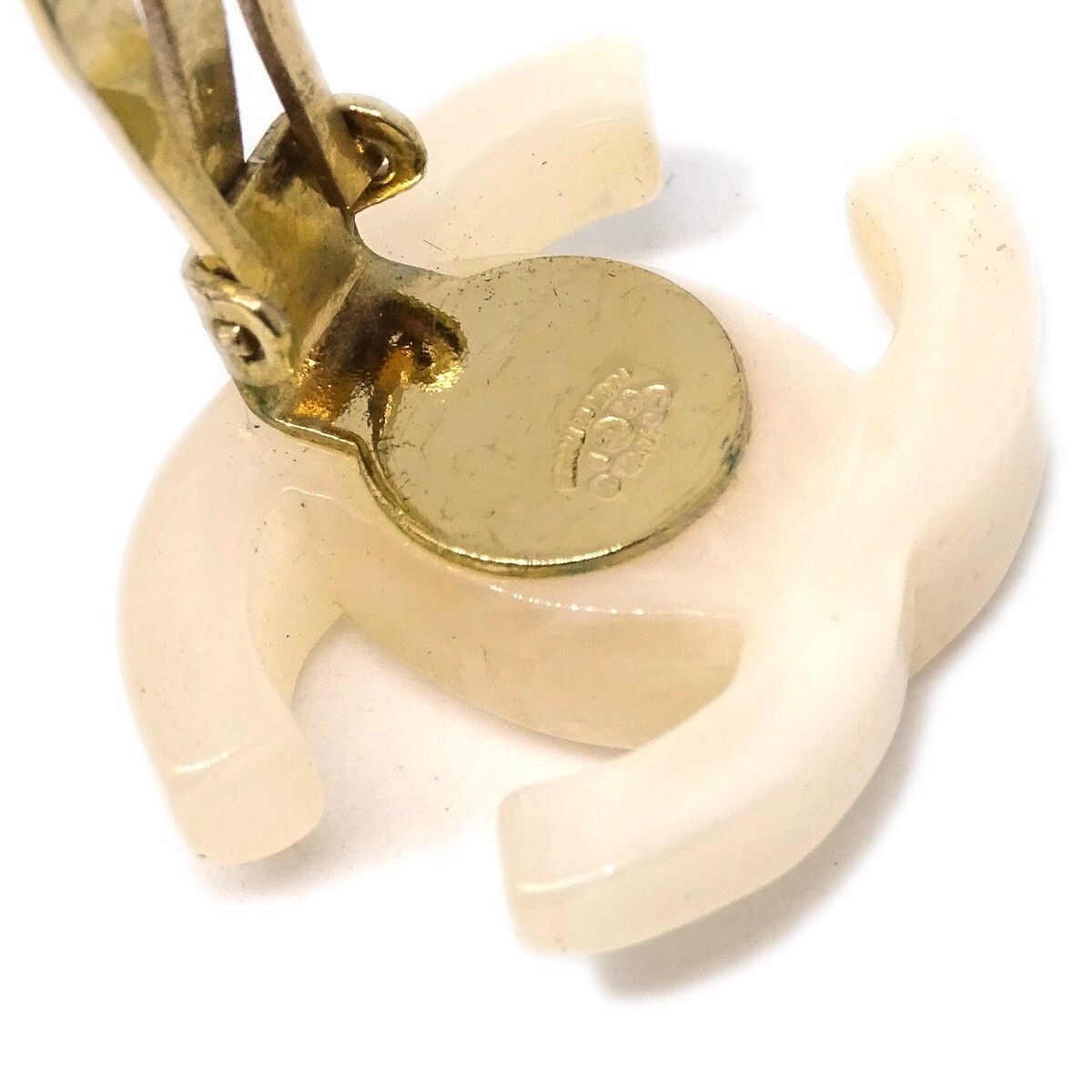 Chanel Chanel CC Clip-On Earrings Metal and Resin Size ONE SIZE - 4 Thumbnail