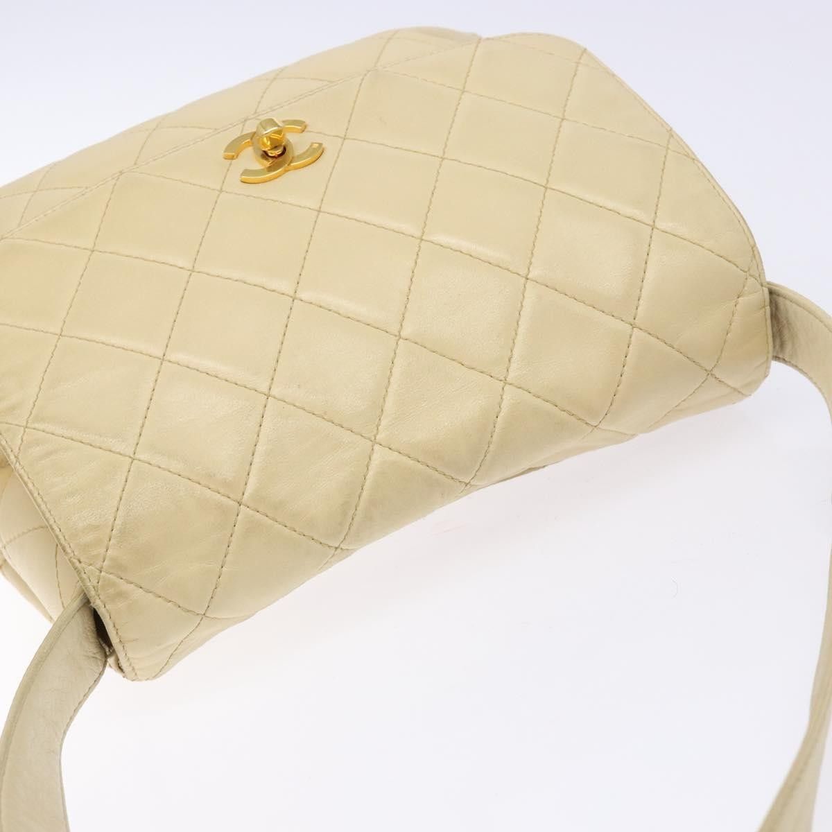 Chanel Chanel Vintage CC Flap Crossbody Bag Quilted Lambskin Size ONE SIZE - 16 Thumbnail