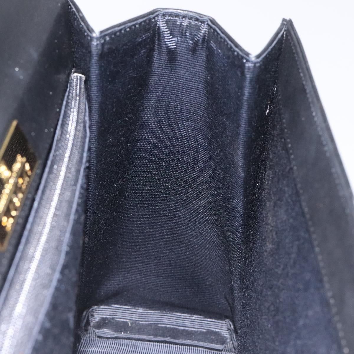Givenchy Givenchy Vintage 4G handbag Leather Size ONE SIZE - 21 Thumbnail