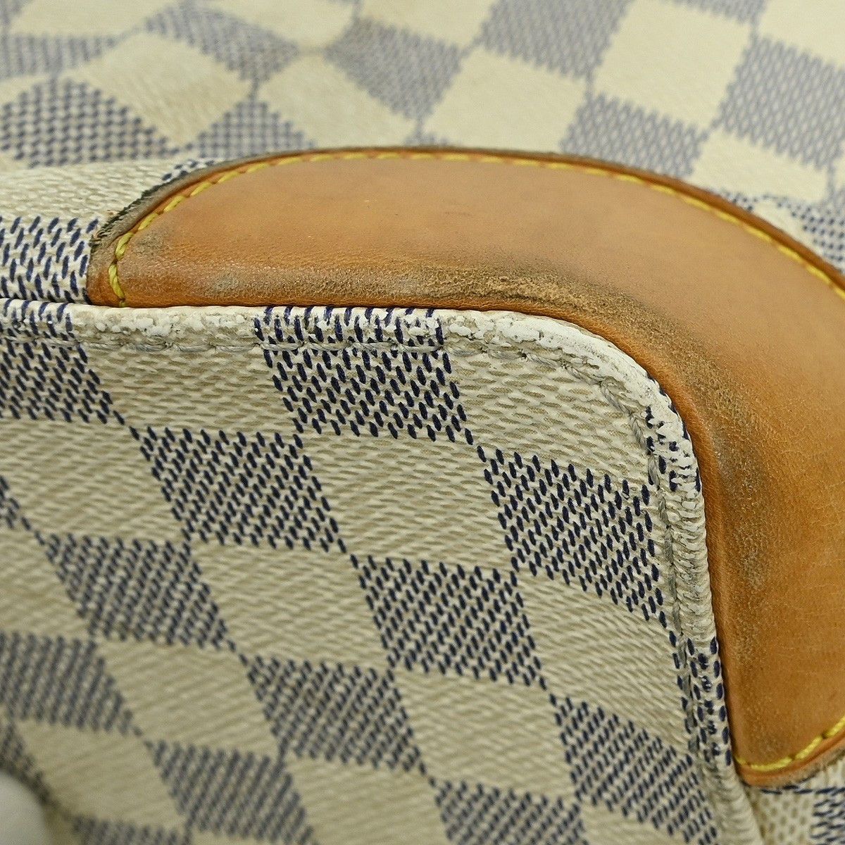 Louis Vuitton Louis Vuitton Hampstead Handbag Damier Size ONE SIZE - 8 Thumbnail