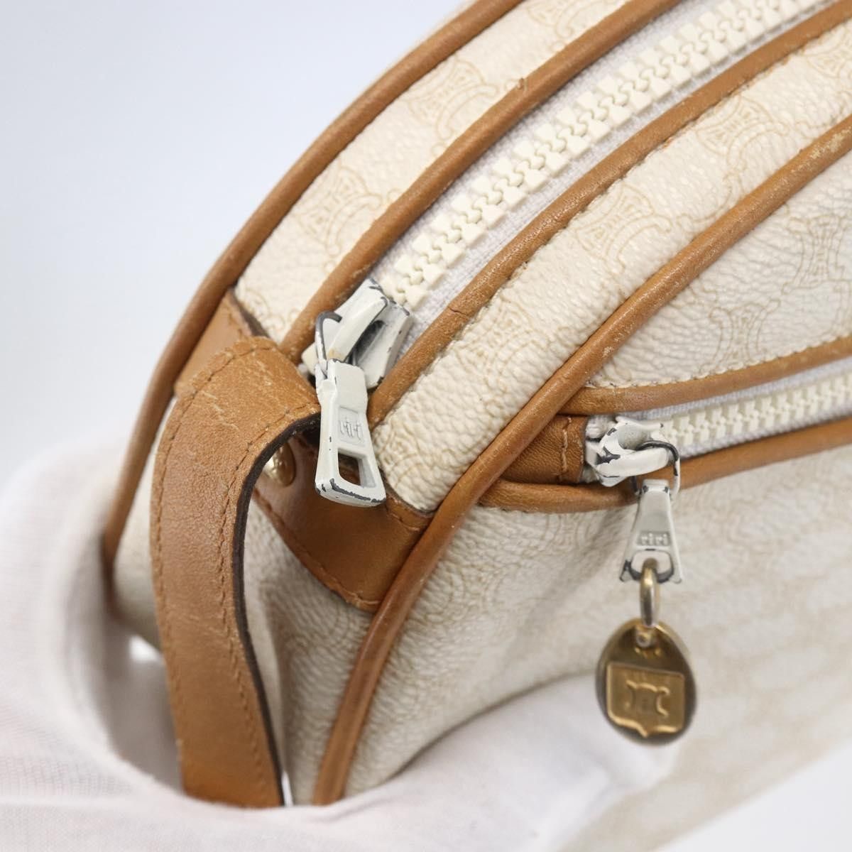 Celine Celine Macadam Shoulder Bag PVC Leather Size ONE SIZE - 13 Thumbnail