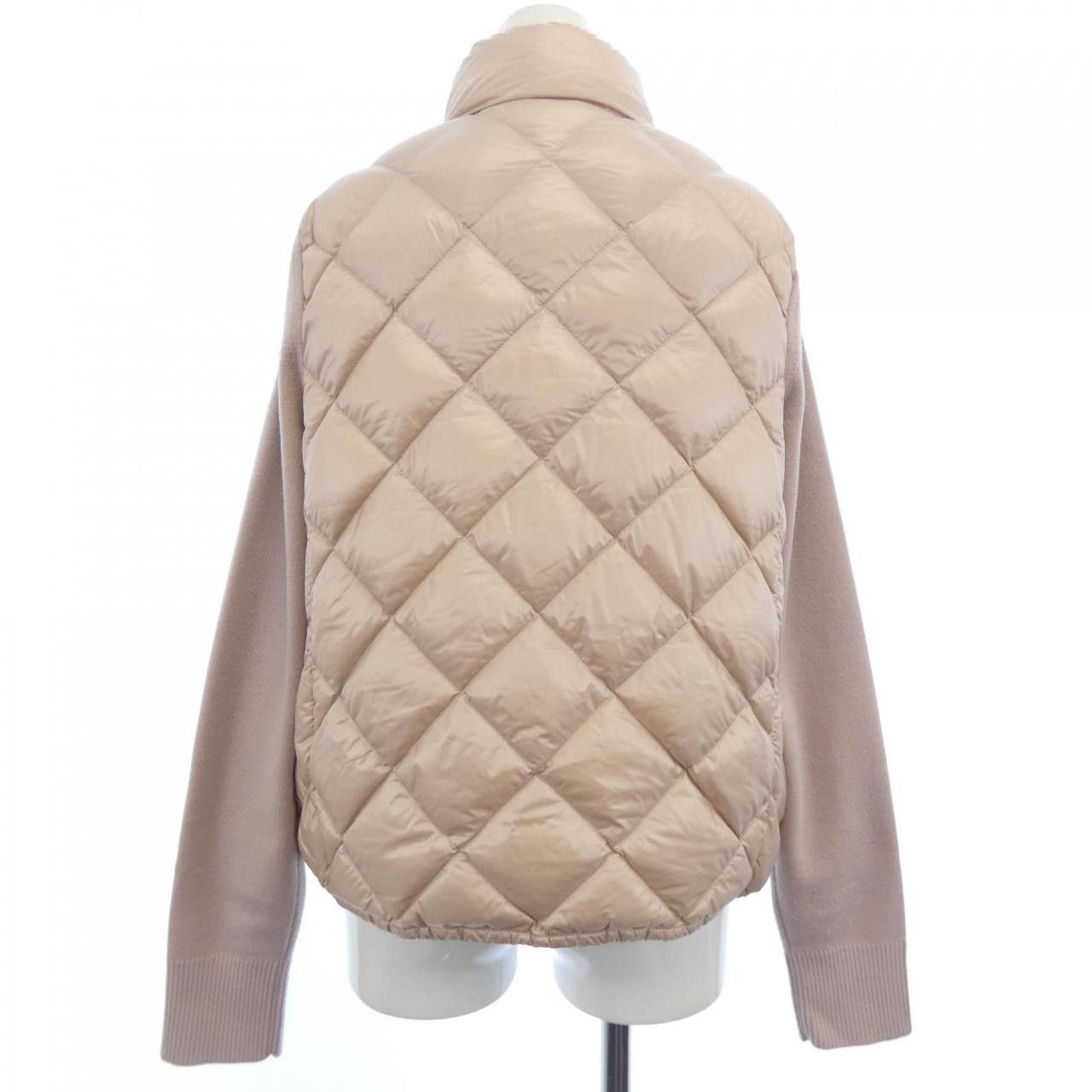 Moncler Moncler Moncler Down Jacket Others Outerwear 20939B00017 DUTY FREE for USA Size ONE SIZE - 2 Thumbnail