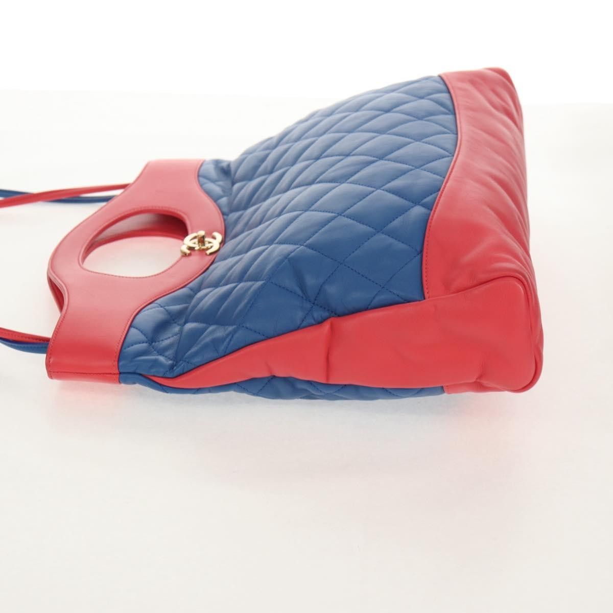 Chanel Chanel 31 Shopping Bag Quilted Lambskin Size ONE SIZE - 3 Thumbnail