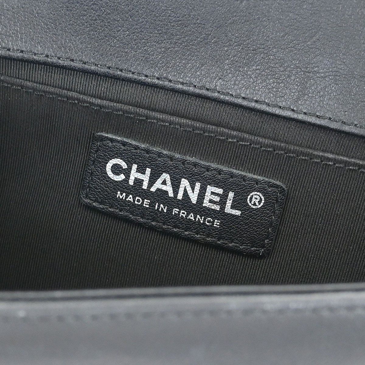Chanel Chanel Boy Flap Bag Chevron Calfskin Size ONE SIZE - 5 Thumbnail