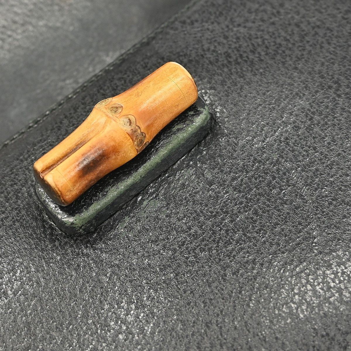 Gucci Gucci Vintage Convertible Bamboo Top Handle Bag Leather Size ONE SIZE - 10 Thumbnail