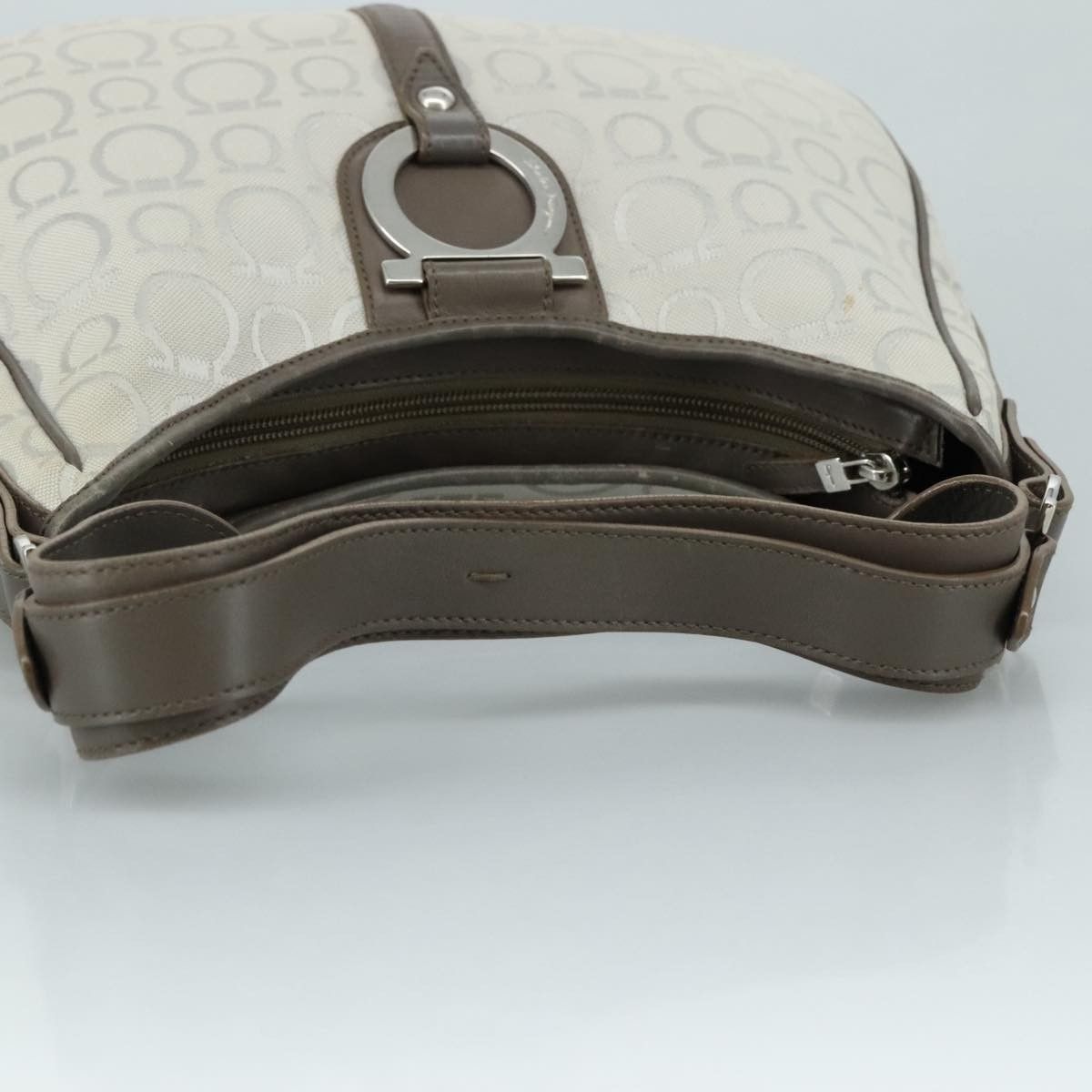 Salvatore Ferragamo Salvatore Ferragamo Gancini Shoulder Bag Canvas Size ONE SIZE - 7 Thumbnail
