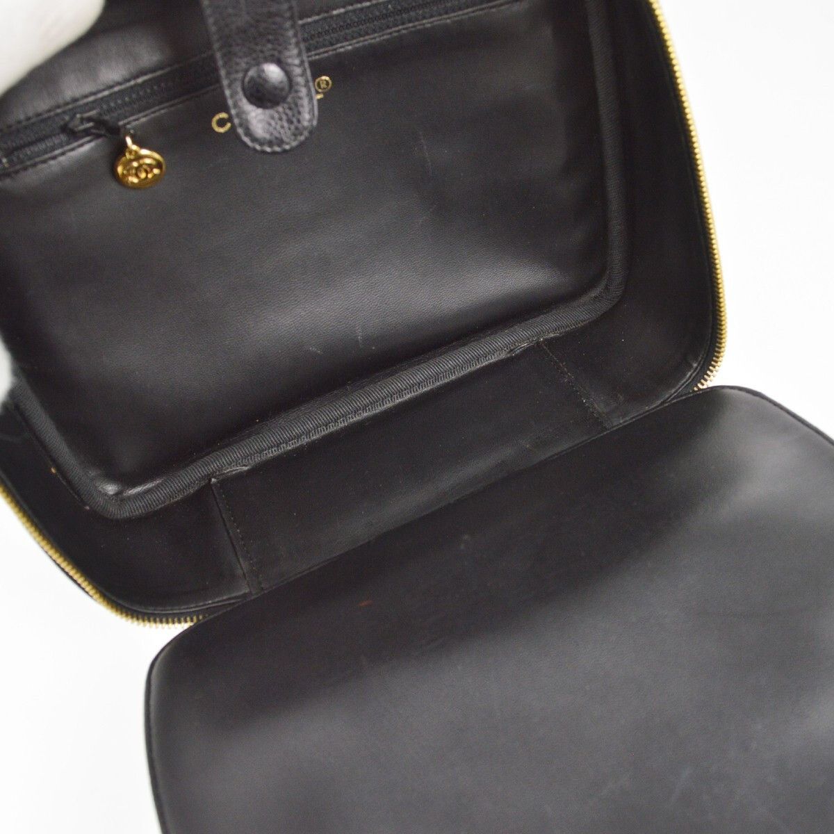 Chanel Chanel Vintage Timeless Zip Around Vanity Case Caviar Size ONE SIZE - 8 Thumbnail