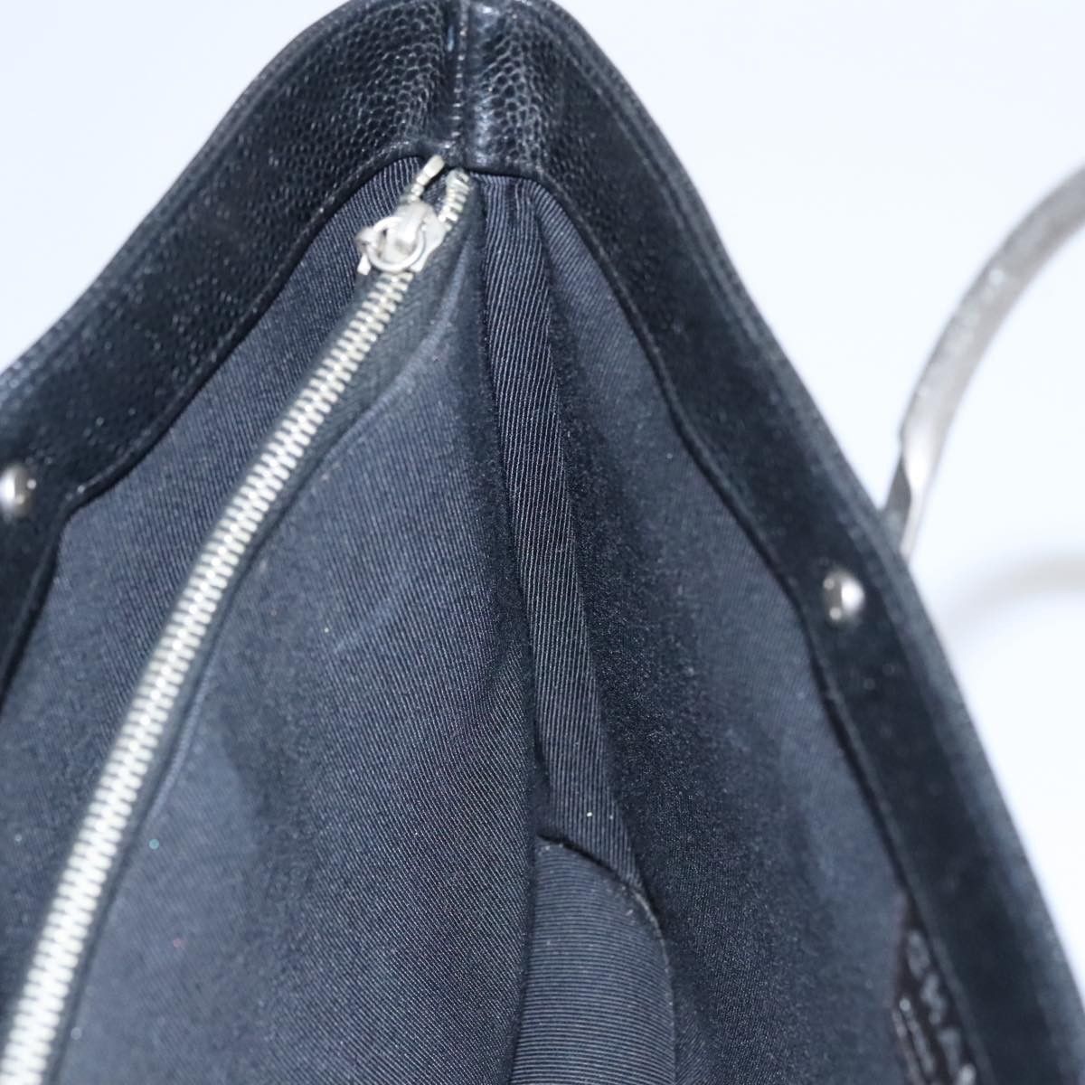 Chanel Chanel Vintage Metal Ring Tote Leather Size ONE SIZE - 19 Thumbnail