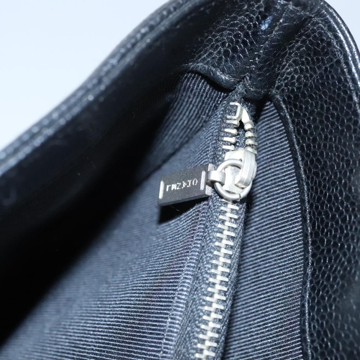 Chanel Chanel Vintage Metal Ring Tote Leather Size ONE SIZE - 20 Thumbnail