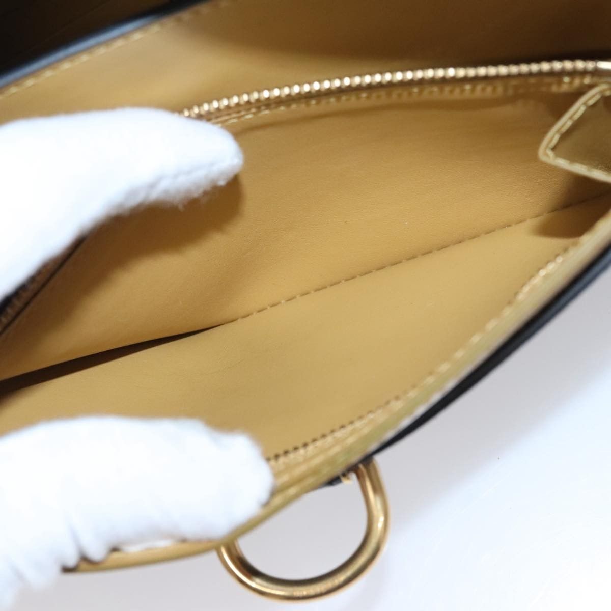 Burberry Burberry D-Ring Shoulder Bag Leather Size ONE SIZE - 5 Thumbnail