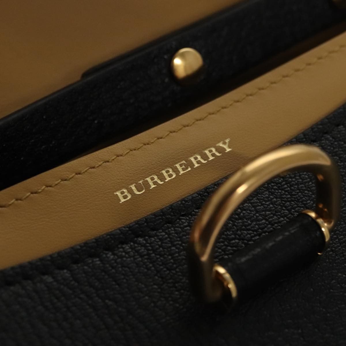 Burberry Burberry D-Ring Shoulder Bag Leather Size ONE SIZE - 6 Thumbnail
