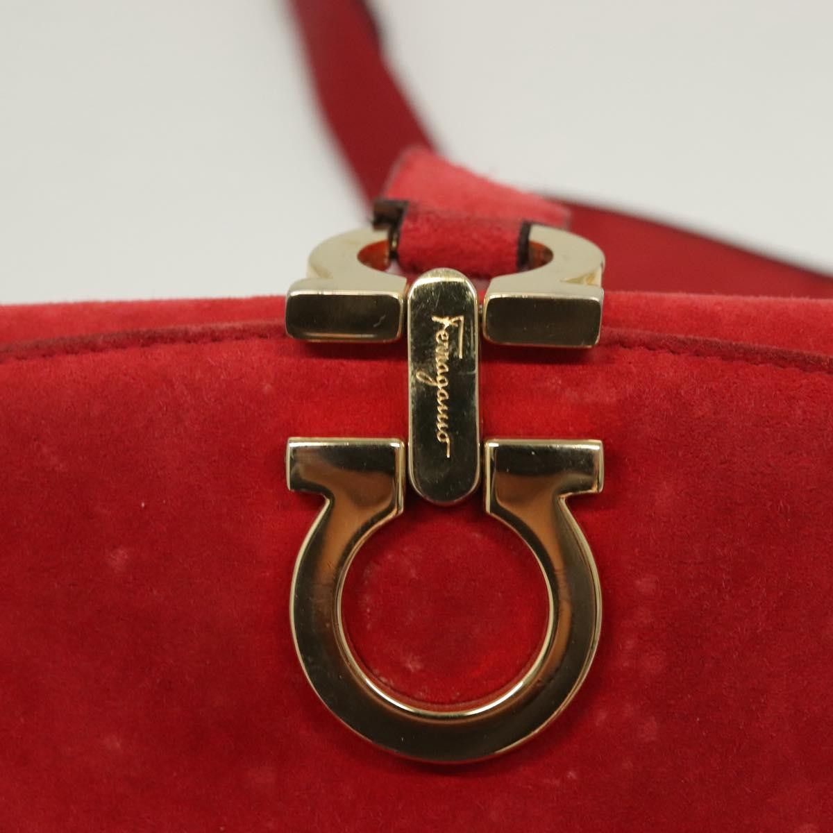Salvatore Ferragamo Salvatore Ferragamo Gancini Shoulder Bag Suede Size ONE SIZE - 12 Thumbnail