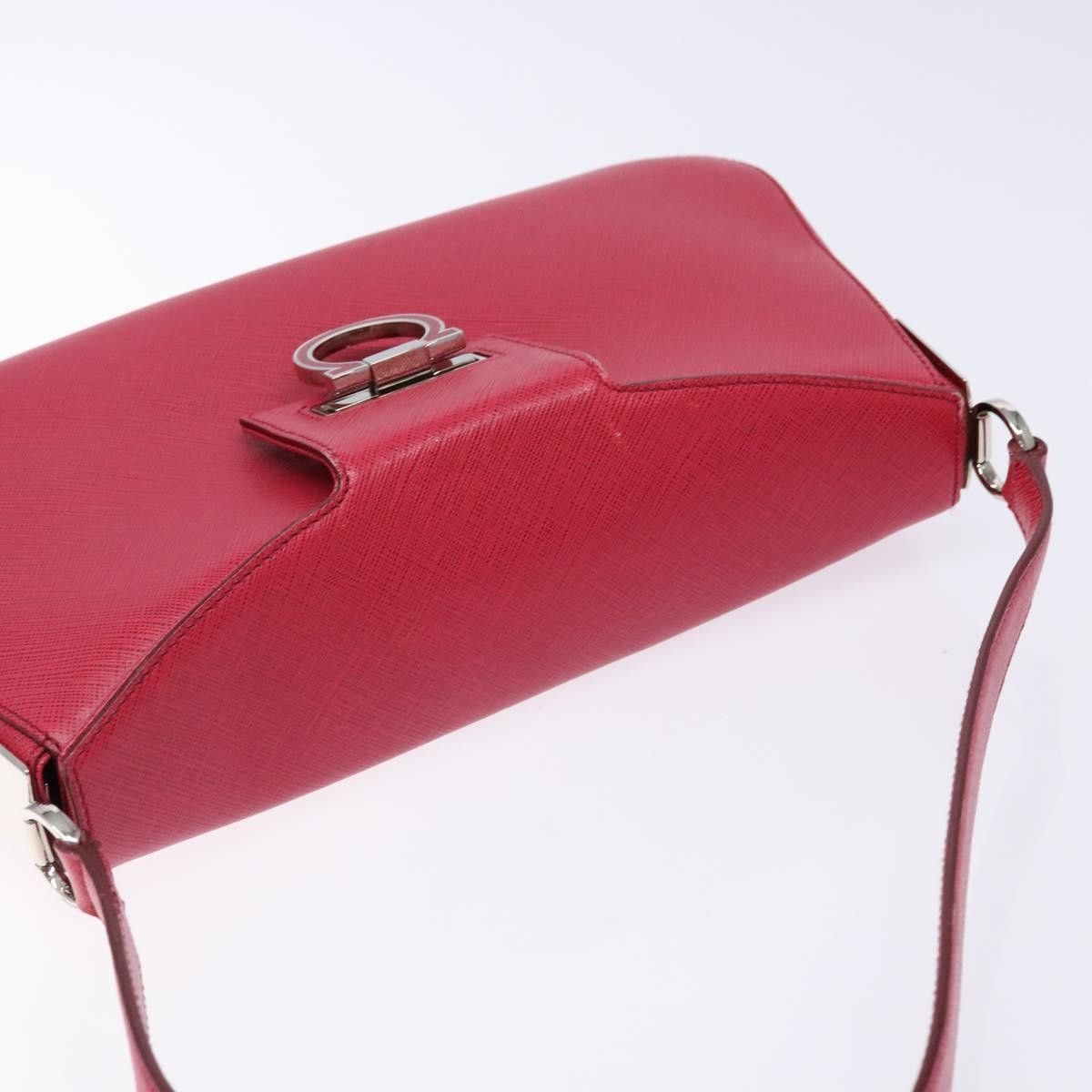 Salvatore Ferragamo Salvatore Ferragamo Gancini Shoulder Bag Leather Size ONE SIZE - 15 Thumbnail
