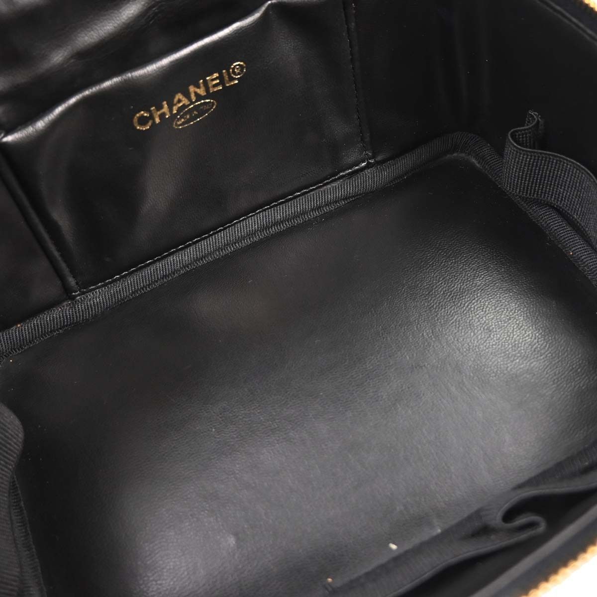 Chanel Chanel Vintage Timeless Cosmetic Case with Mirror Caviar Size ONE SIZE - 3 Thumbnail