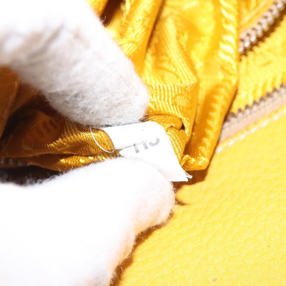 Prada Prada Vintage Handbag Leather Size ONE SIZE - 17 Thumbnail