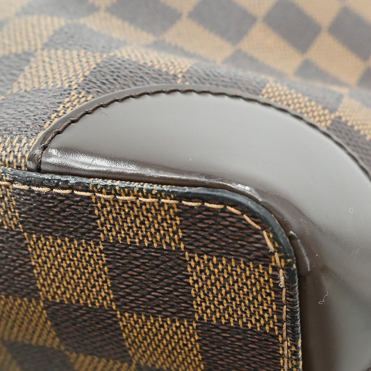 Louis Vuitton Louis Vuitton Hampstead Handbag Damier Size ONE SIZE - 8 Thumbnail