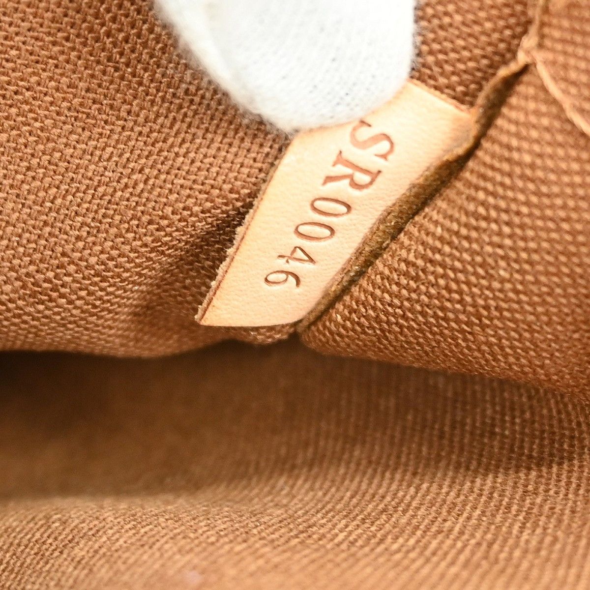 Louis Vuitton Louis Vuitton Popincourt Tote Monogram Canvas Size ONE SIZE - 5 Thumbnail