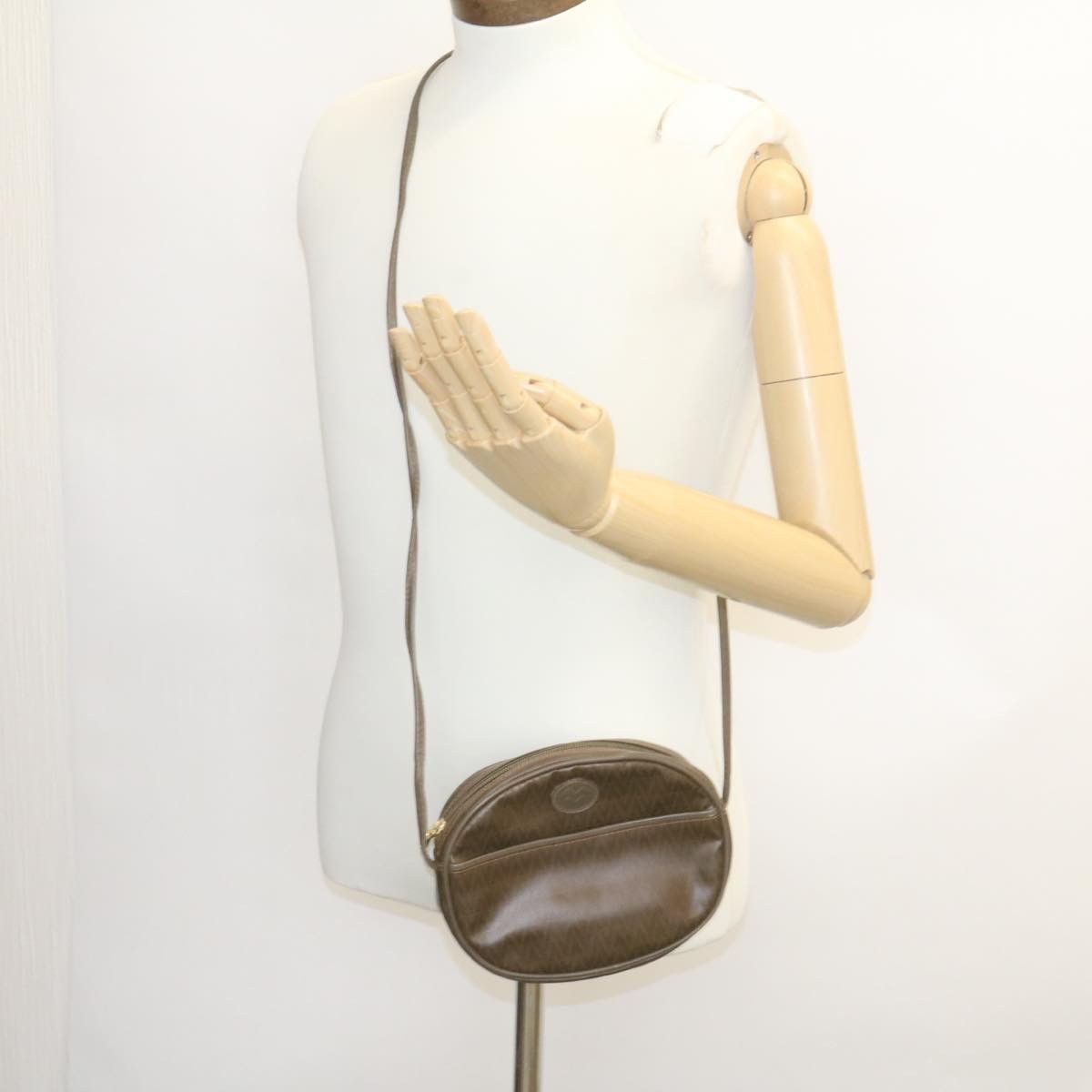 Valentino Valentino Garavani Sling bag Leather Size ONE SIZE - 18 Thumbnail