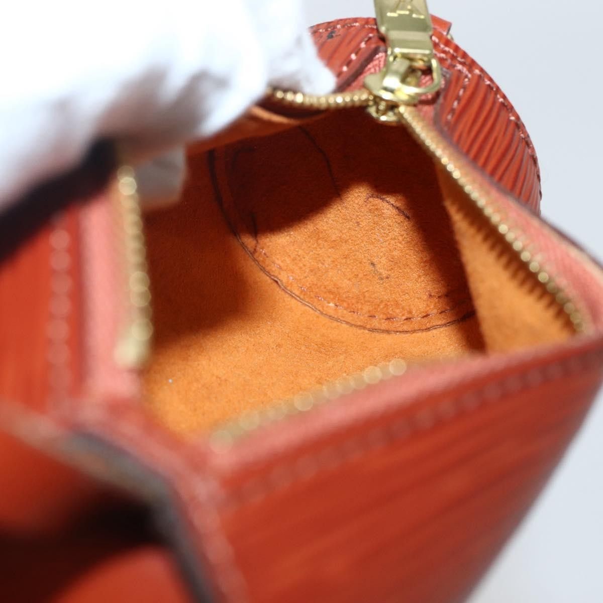 Louis Vuitton Louis Vuitton Soufflot Pochette Epi Leather Size ONE SIZE - 18 Thumbnail