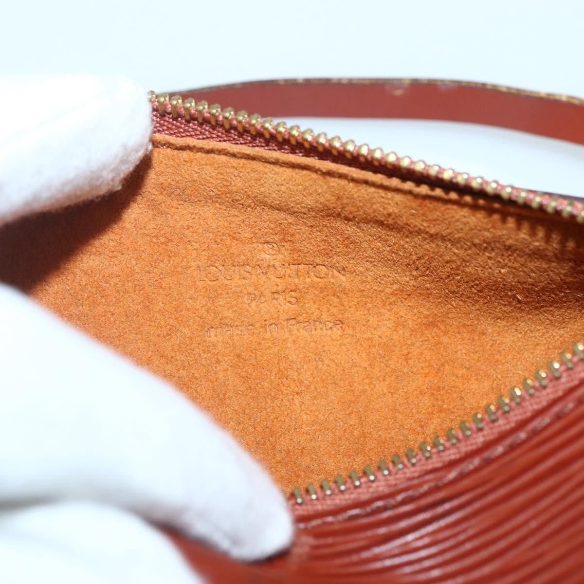 Louis Vuitton Louis Vuitton Soufflot Pochette Epi Leather Size ONE SIZE - 6 Thumbnail