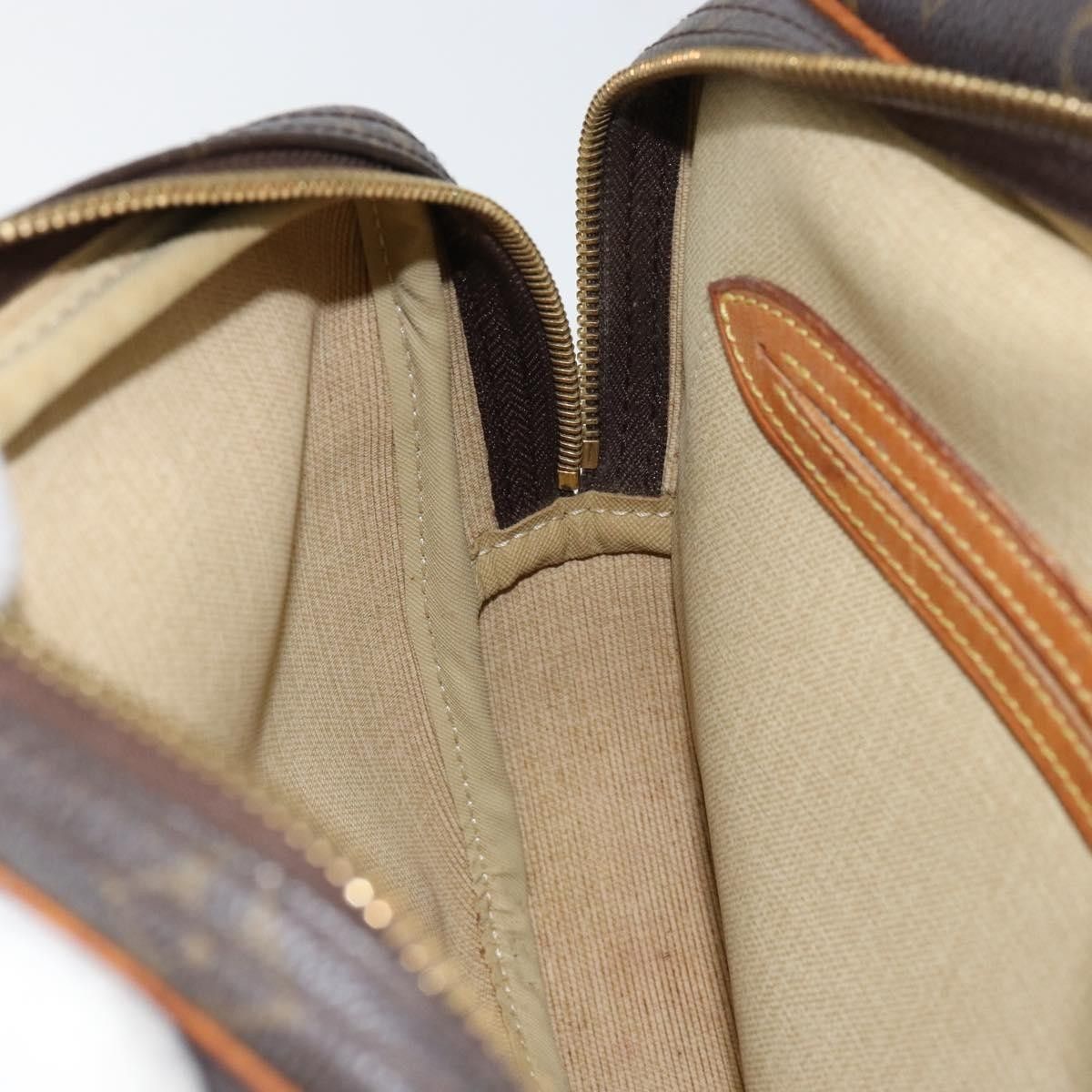 Louis Vuitton Louis Vuitton Reporter Bag Monogram Canvas Size ONE SIZE - 20 Thumbnail