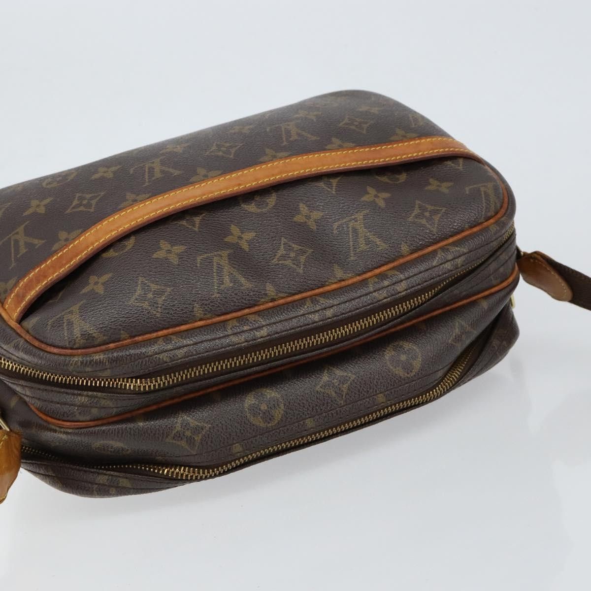 Louis Vuitton Louis Vuitton Reporter Bag Monogram Canvas Size ONE SIZE - 15 Thumbnail