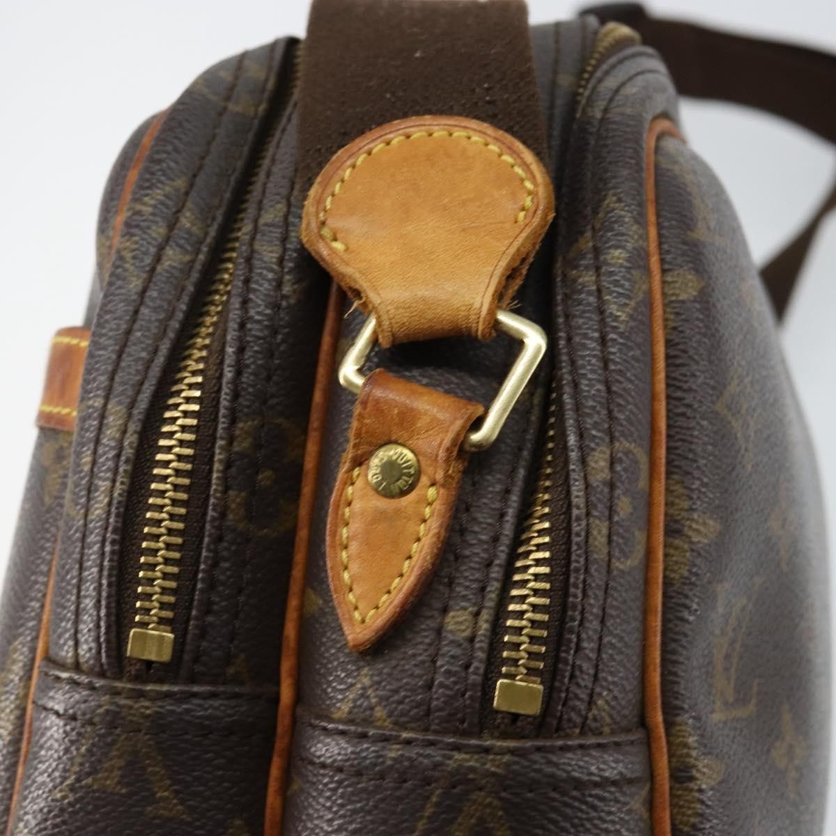 Louis Vuitton Louis Vuitton Reporter Bag Monogram Canvas Size ONE SIZE - 16 Thumbnail