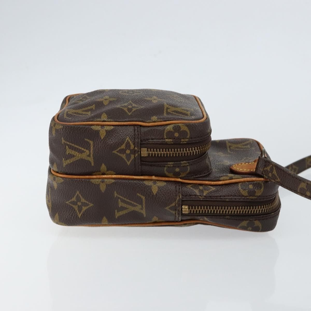 Louis Vuitton Louis Vuitton Amazone Bag Monogram Canvas Size ONE SIZE - 3 Thumbnail